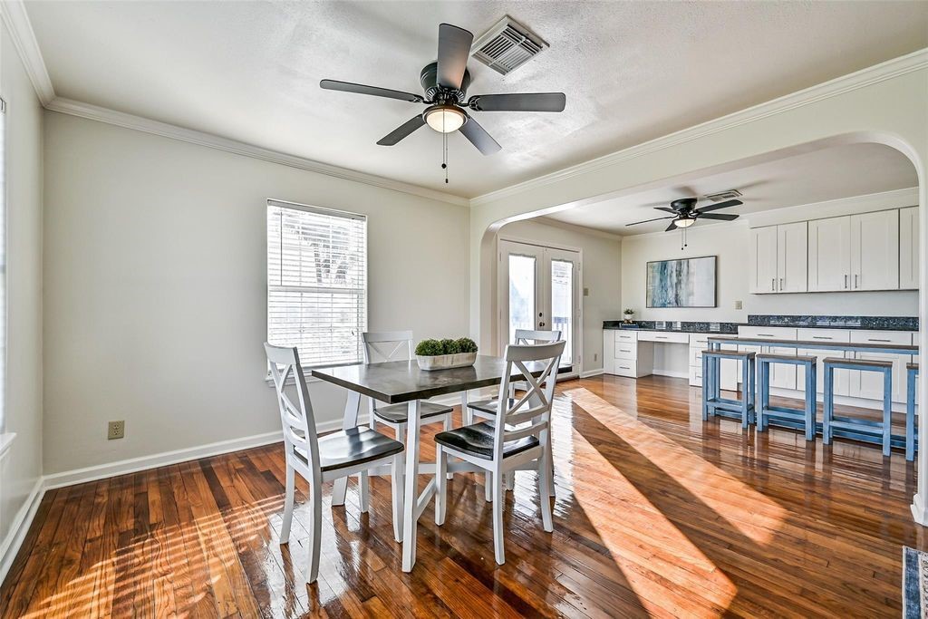 Dining area or additional sitting area that overlooks your large patio.