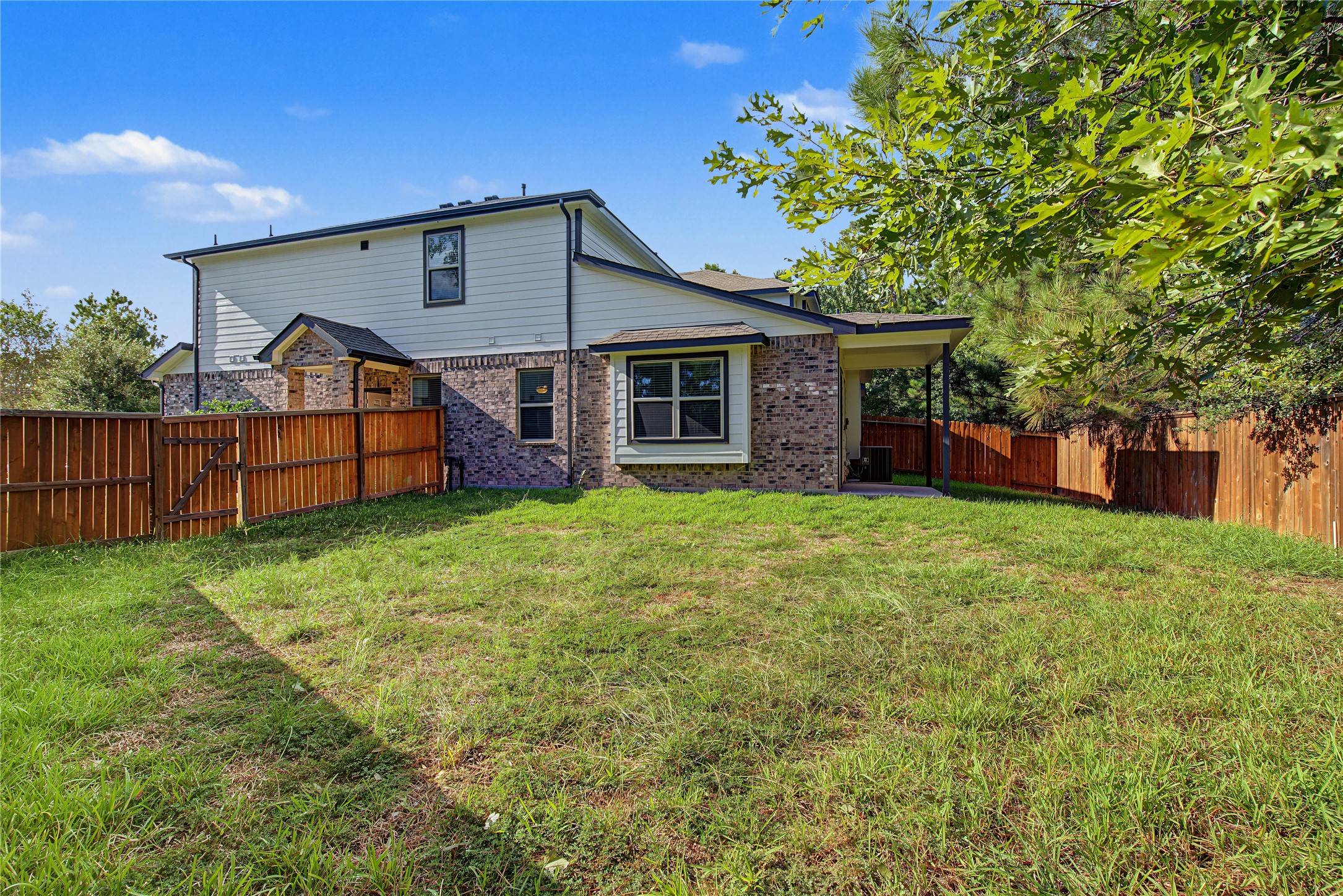 107 Silver Sky Court, Conroe, TX 77304