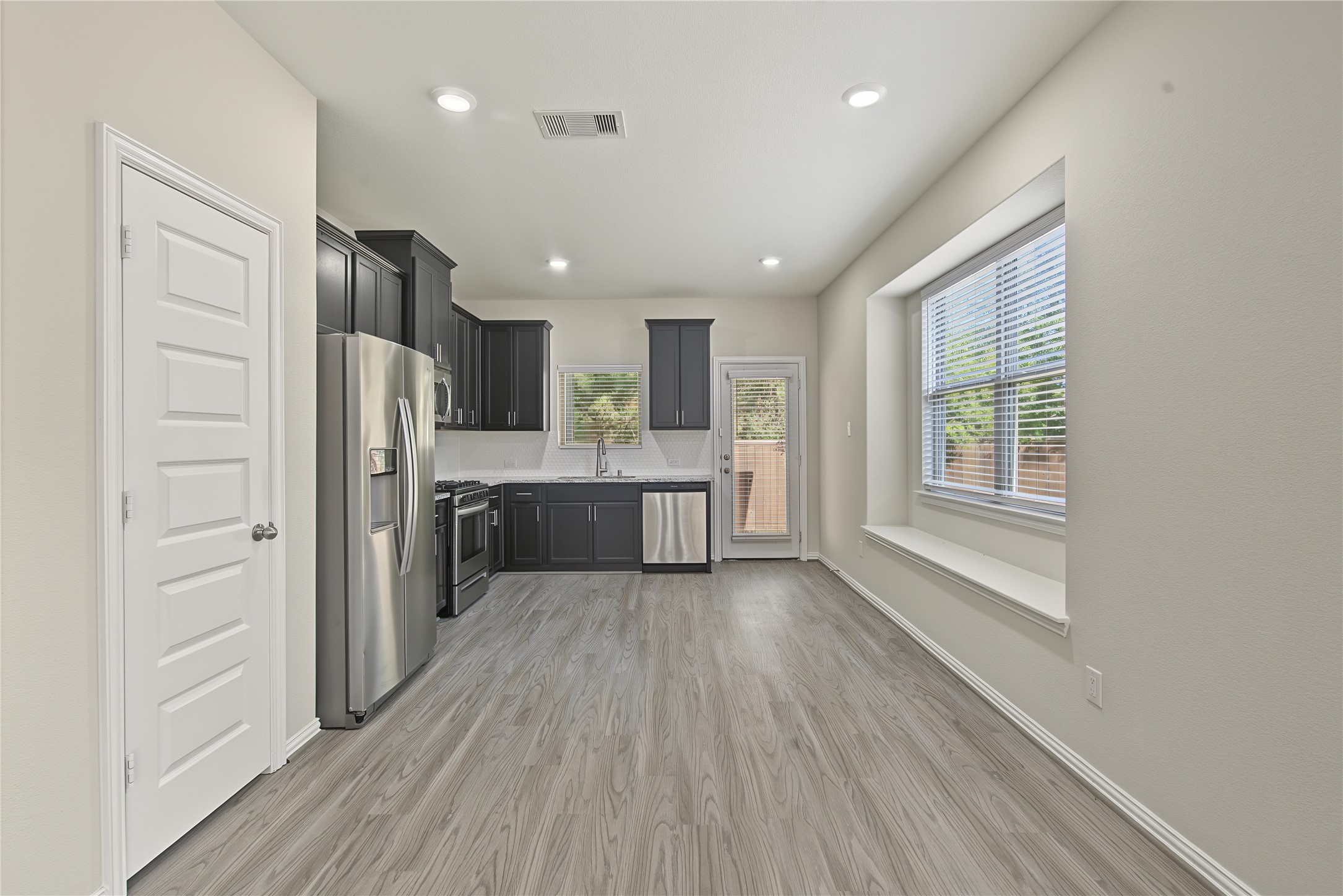 107 Silver Sky Court, Conroe, TX 77304