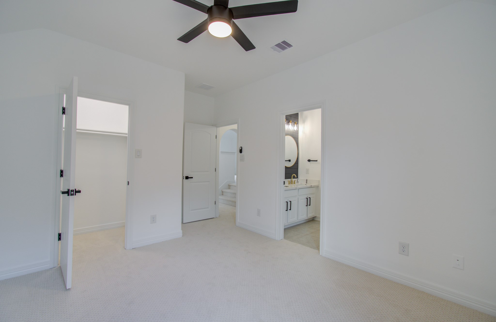 206 Cedar Creek Court, Pinehurst, TX 77362