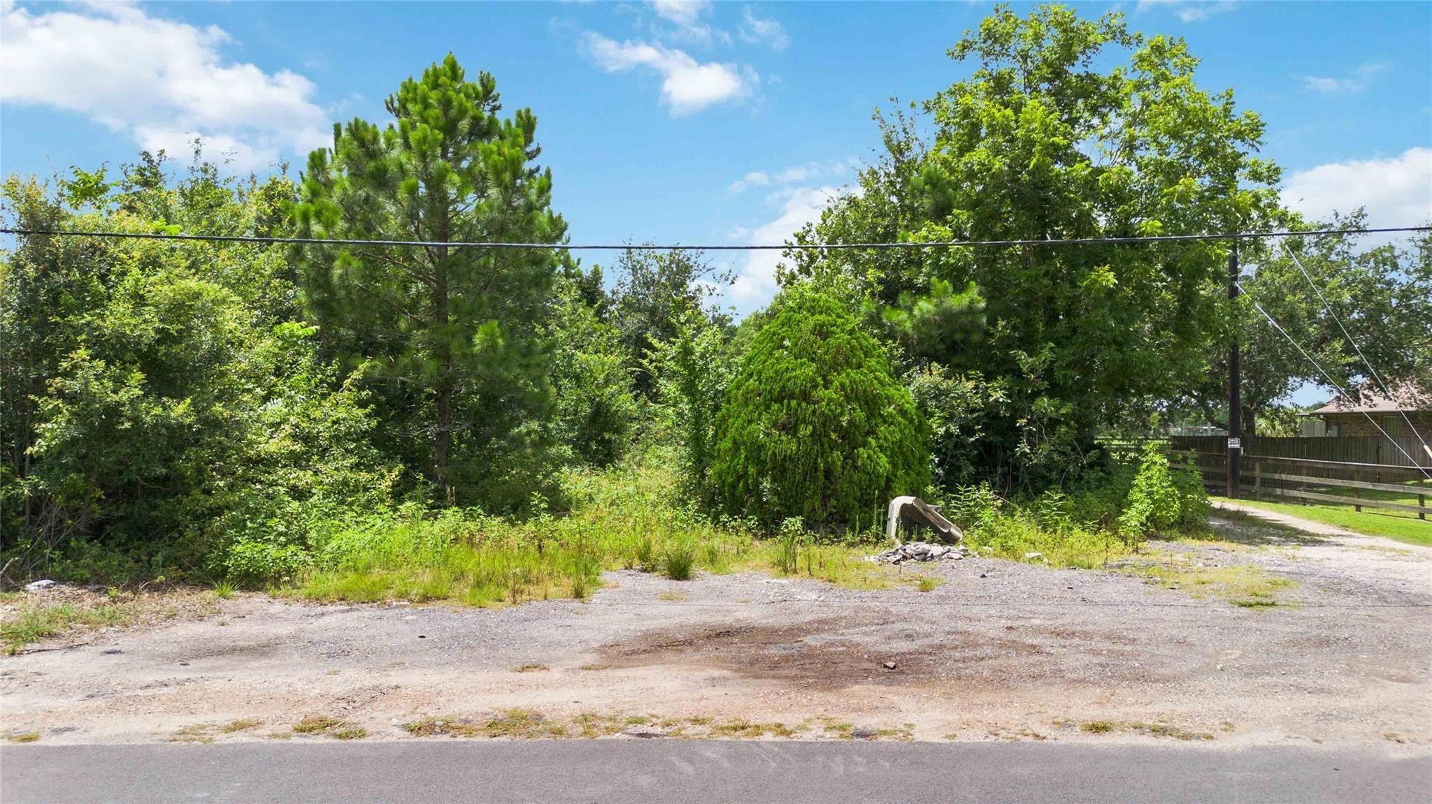 15601 Fir Road, Santa Fe, TX 77517