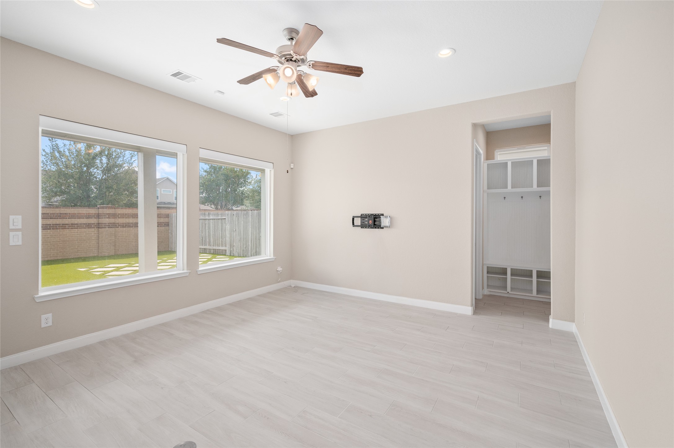 10013 Steeple Farms Drive, Houston, TX 77080 10013 Steeple Farms Drive, Houston, TX 77080