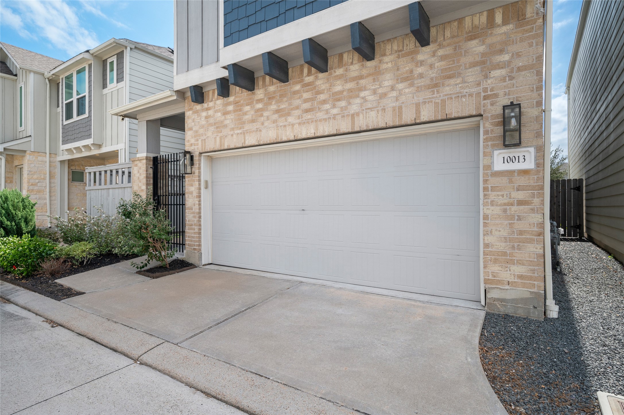 10013 Steeple Farms Drive, Houston, TX 77080