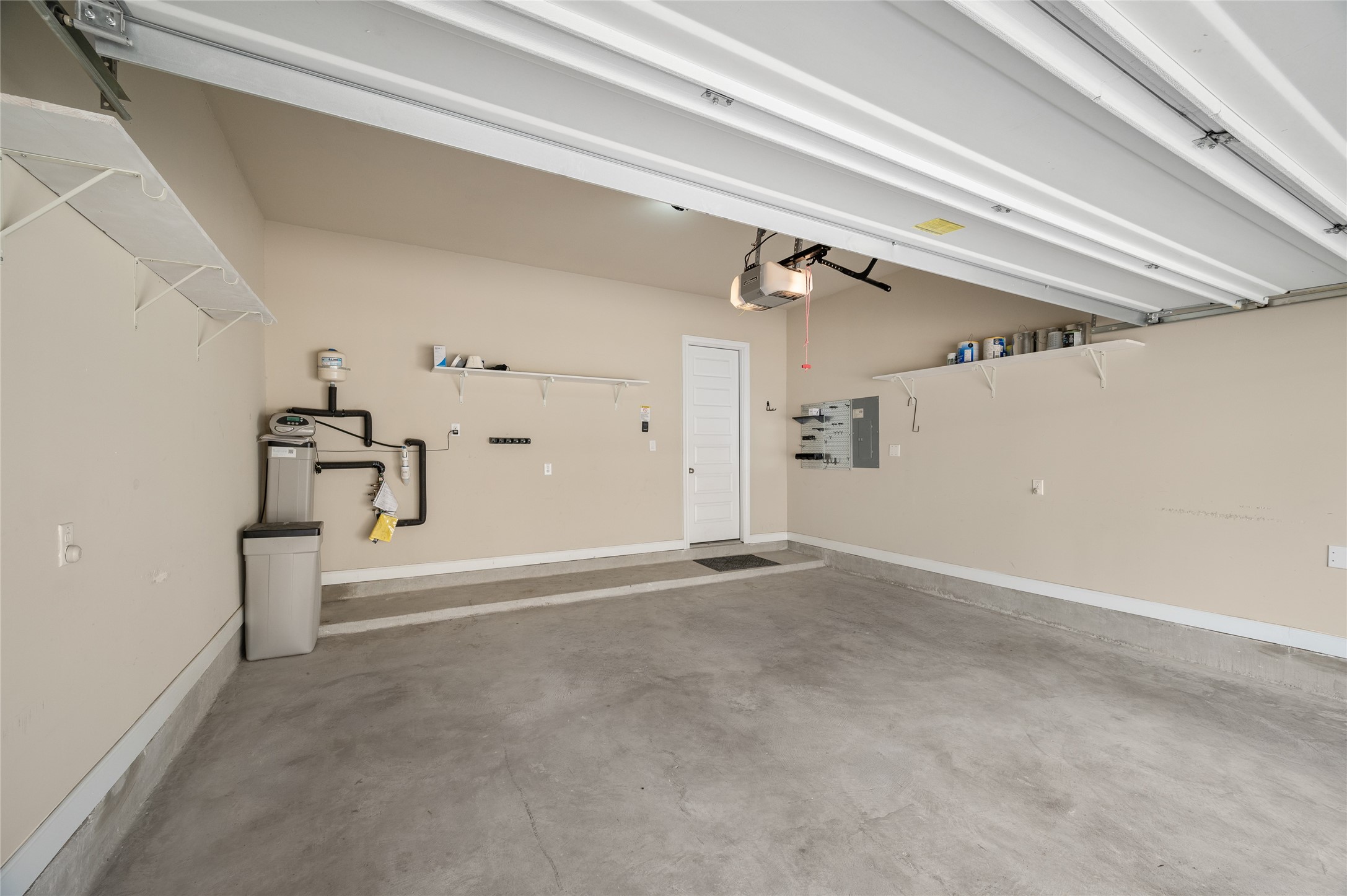 10013 Steeple Farms Drive, Houston, TX 77080