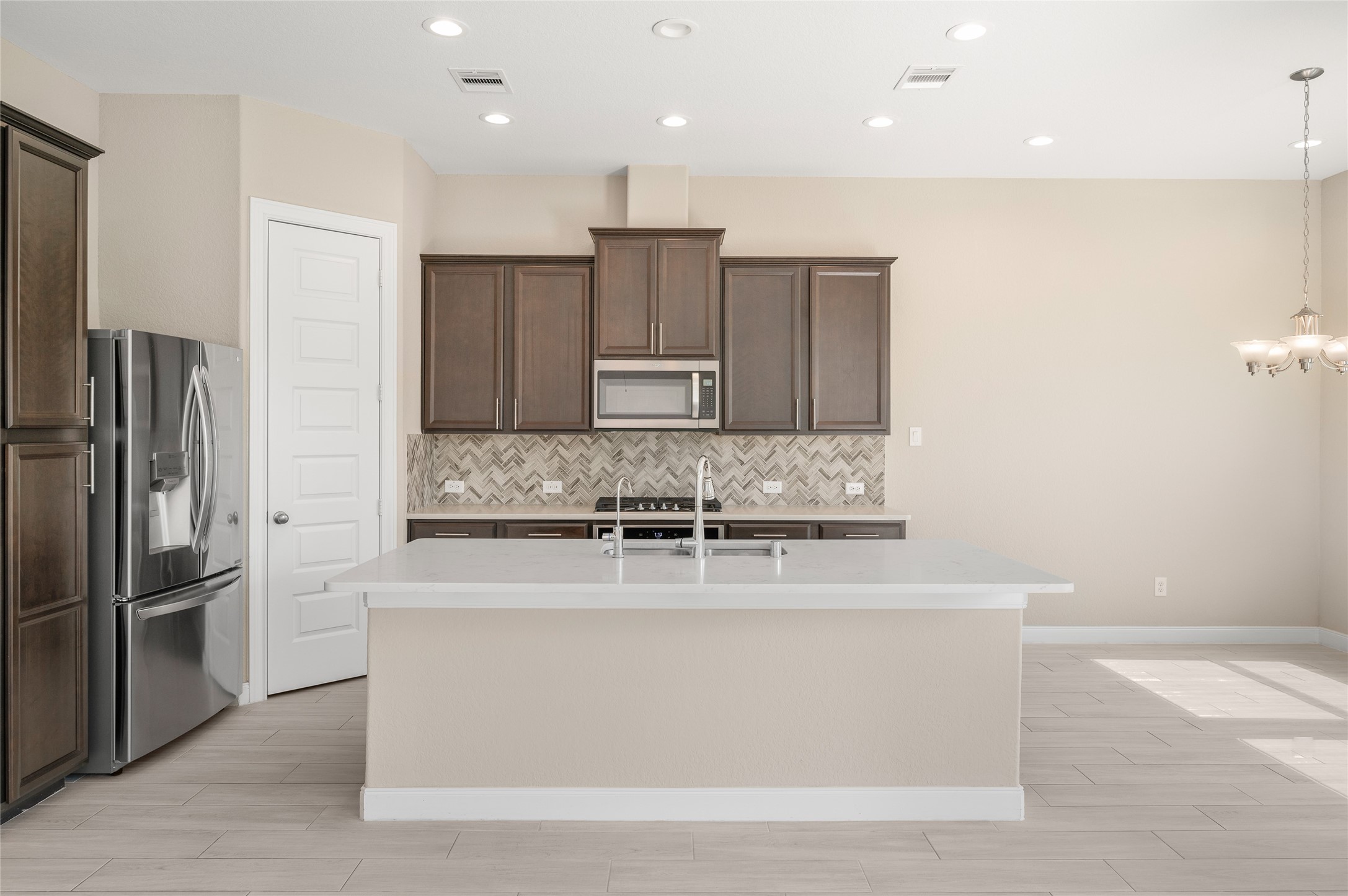 10013 Steeple Farms Drive, Houston, TX 77080 10013 Steeple Farms Drive, Houston, TX 77080