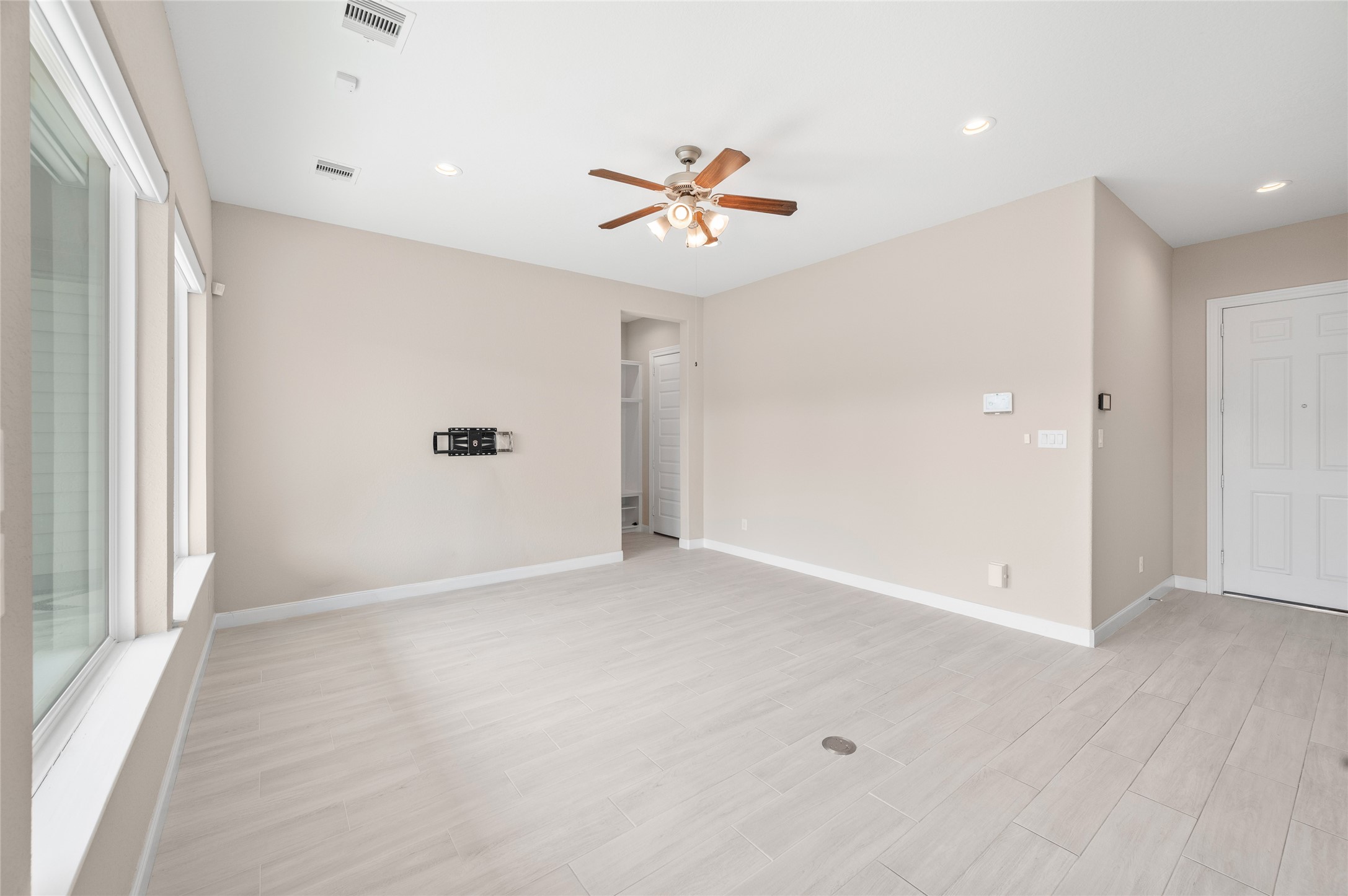 10013 Steeple Farms Drive, Houston, TX 77080