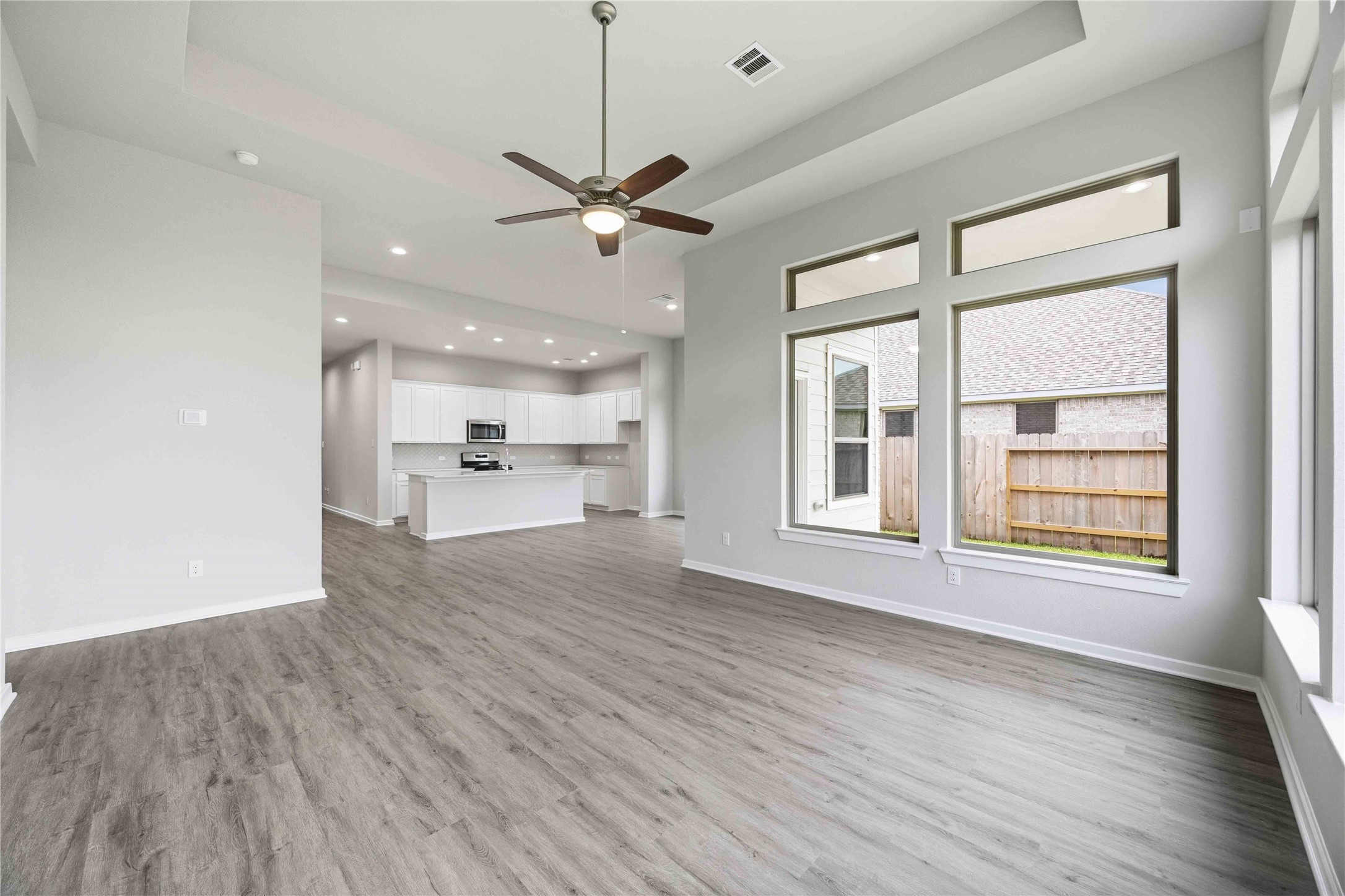 2717 Mackinac Bay Drive, La Marque, TX 77568