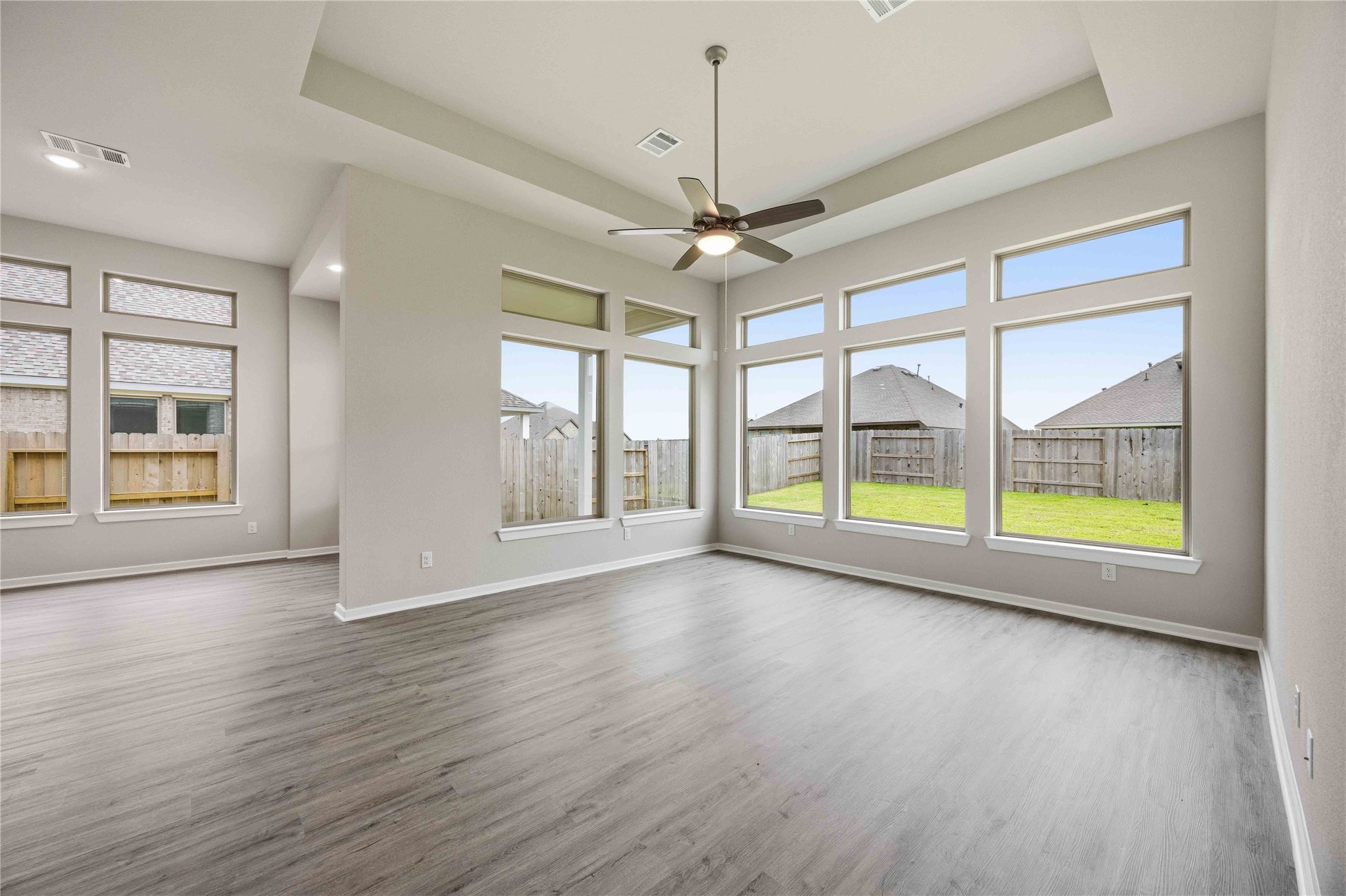 2717 Mackinac Bay Drive, La Marque, TX 77568