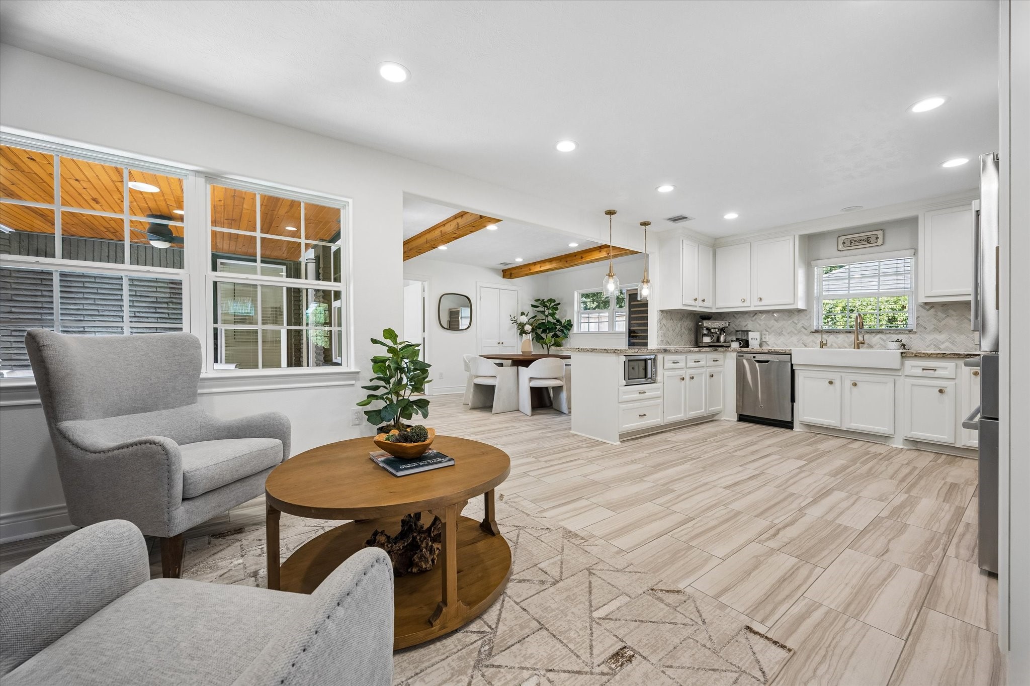 9317 Livernois Road, Houston, TX 77080