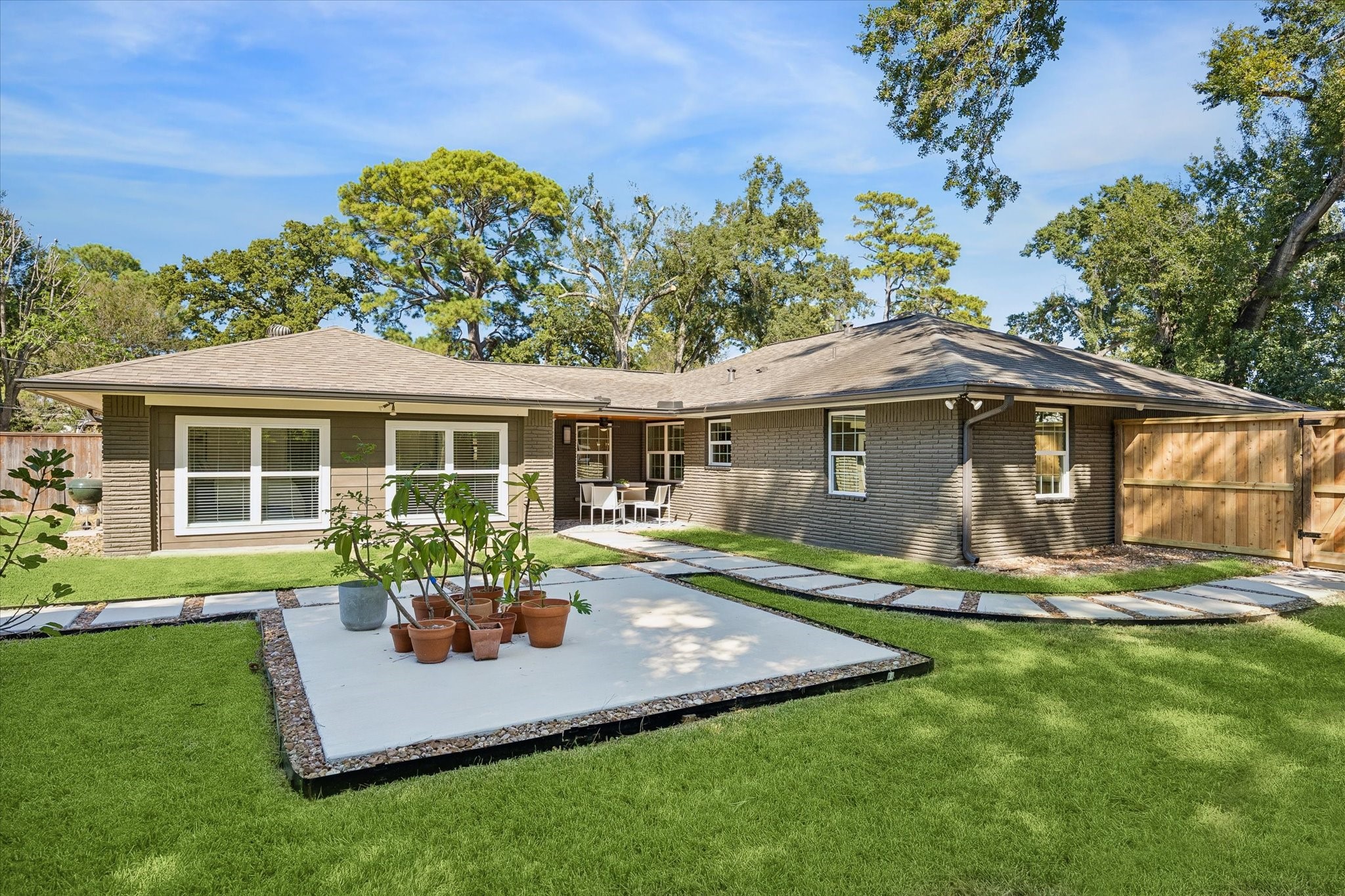 9317 Livernois Road, Houston, TX 77080