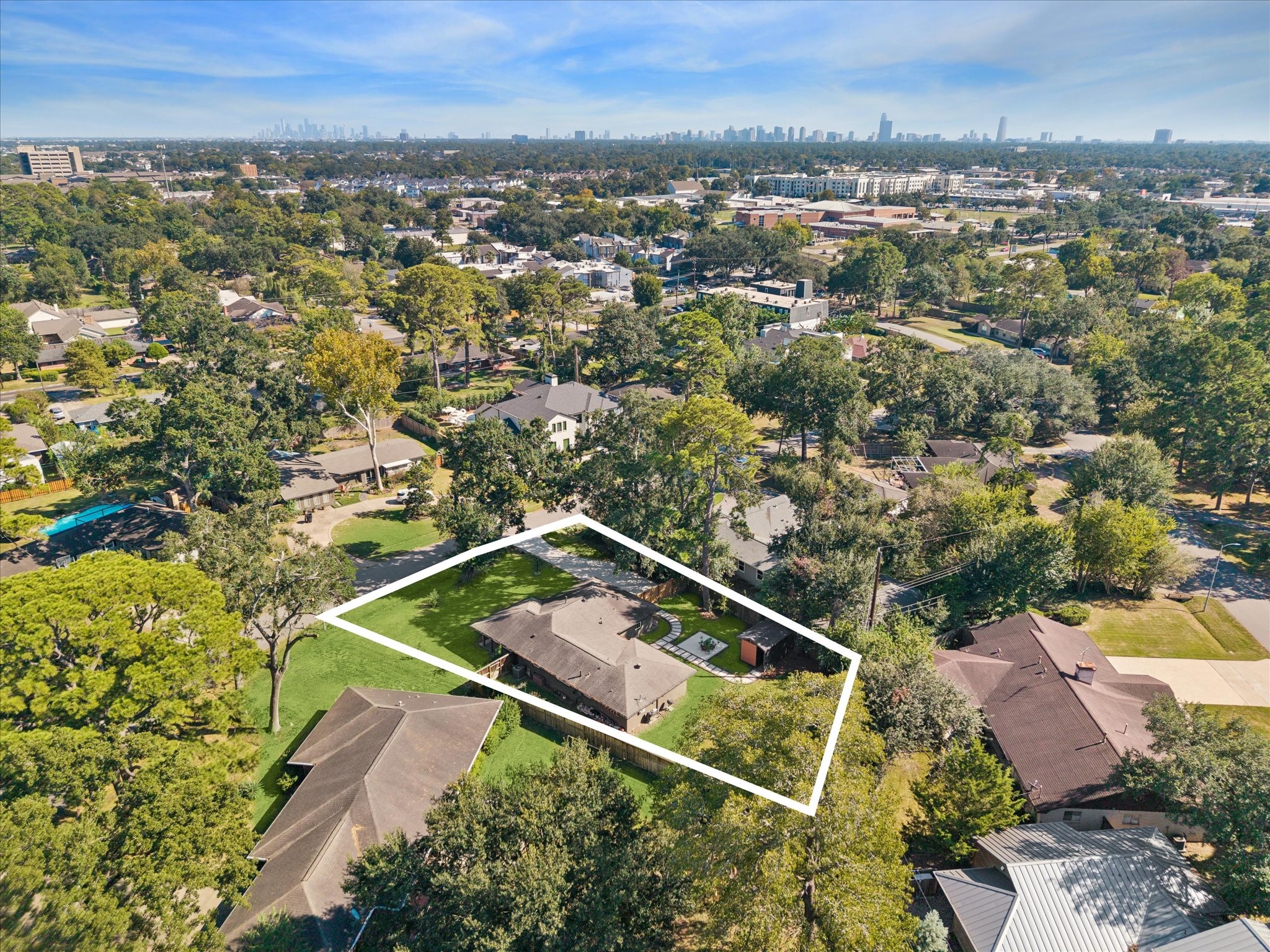 9317 Livernois Road, Houston, TX 77080