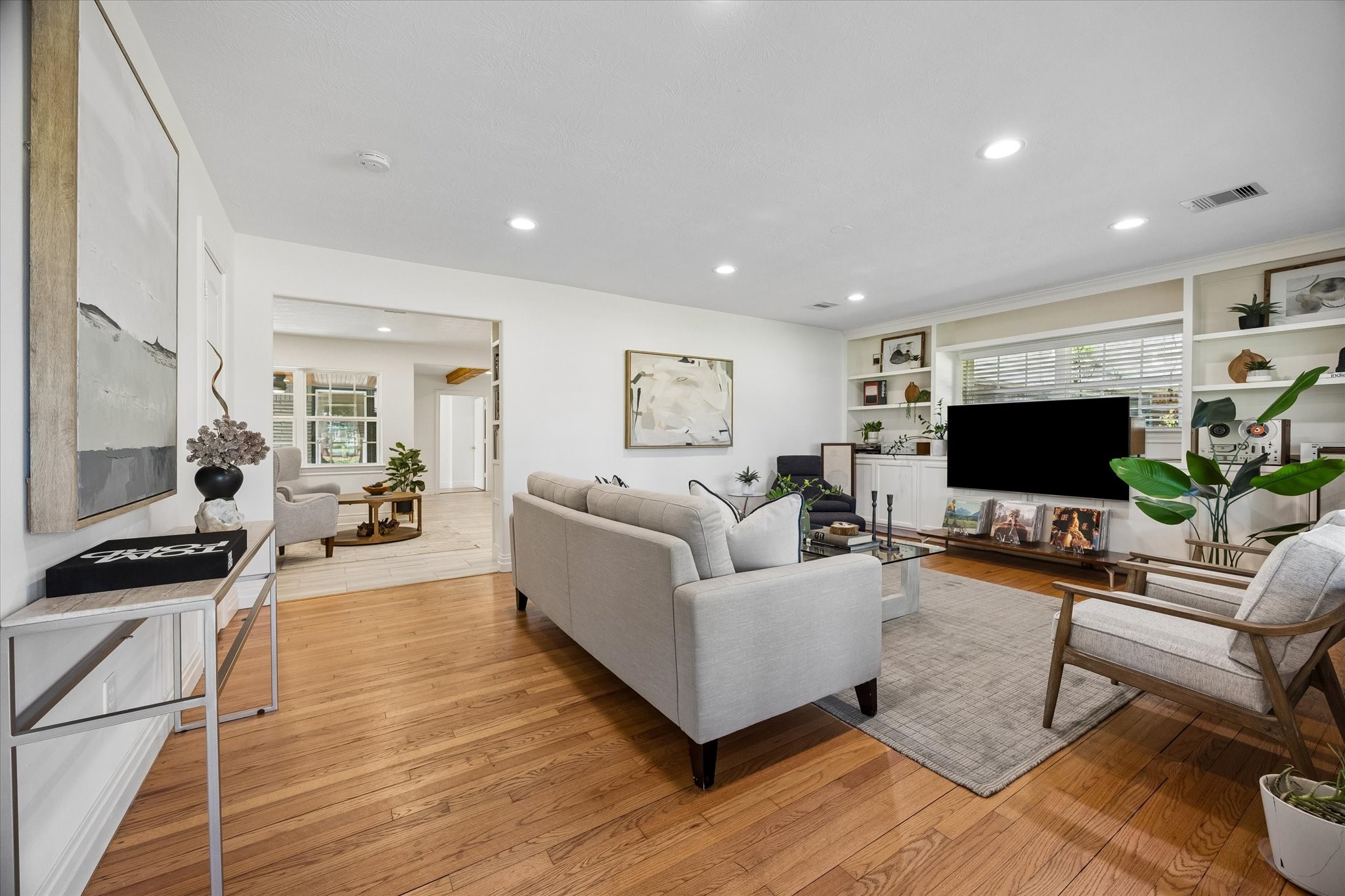 9317 Livernois Road, Houston, TX 77080