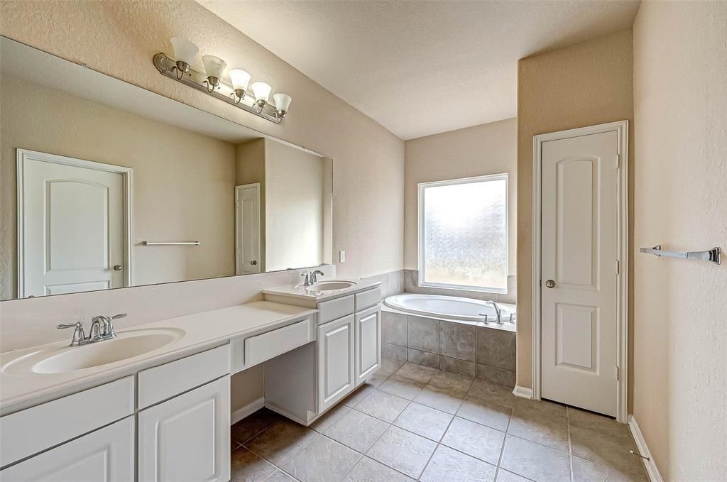 19007 Moss Bay Lane, Cypress, TX 77429