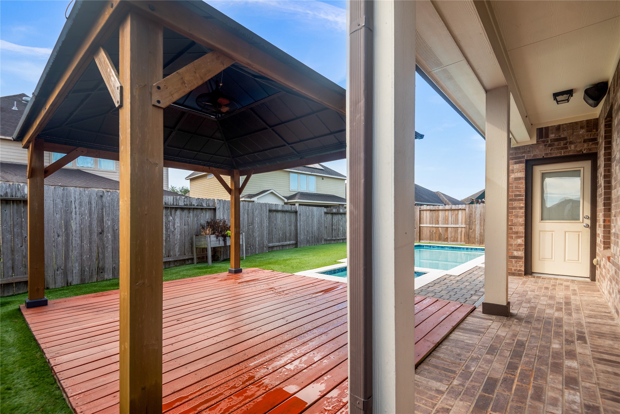 4804 Ladona Court, League City, TX 77573