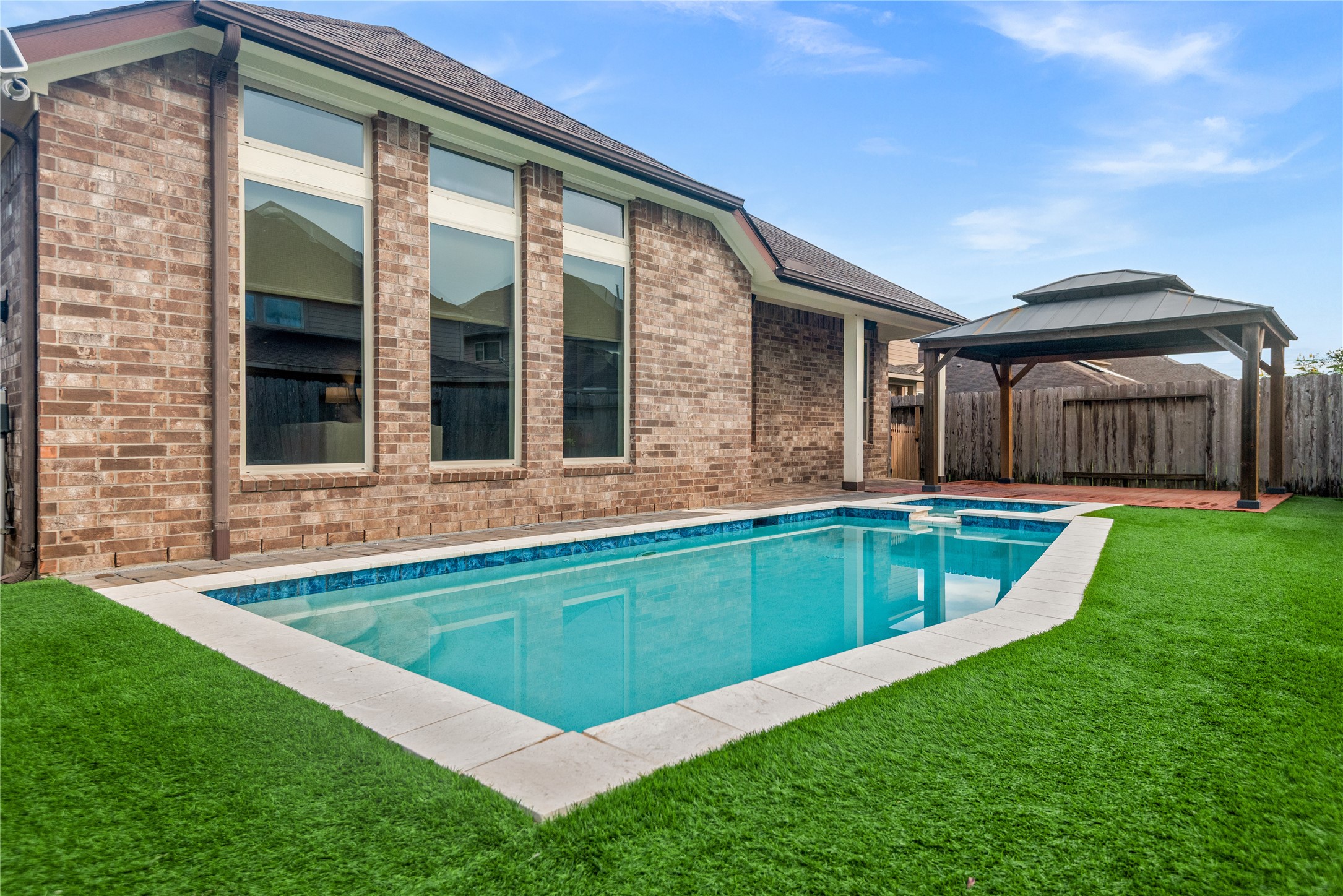 4804 Ladona Court, League City, TX 77573
