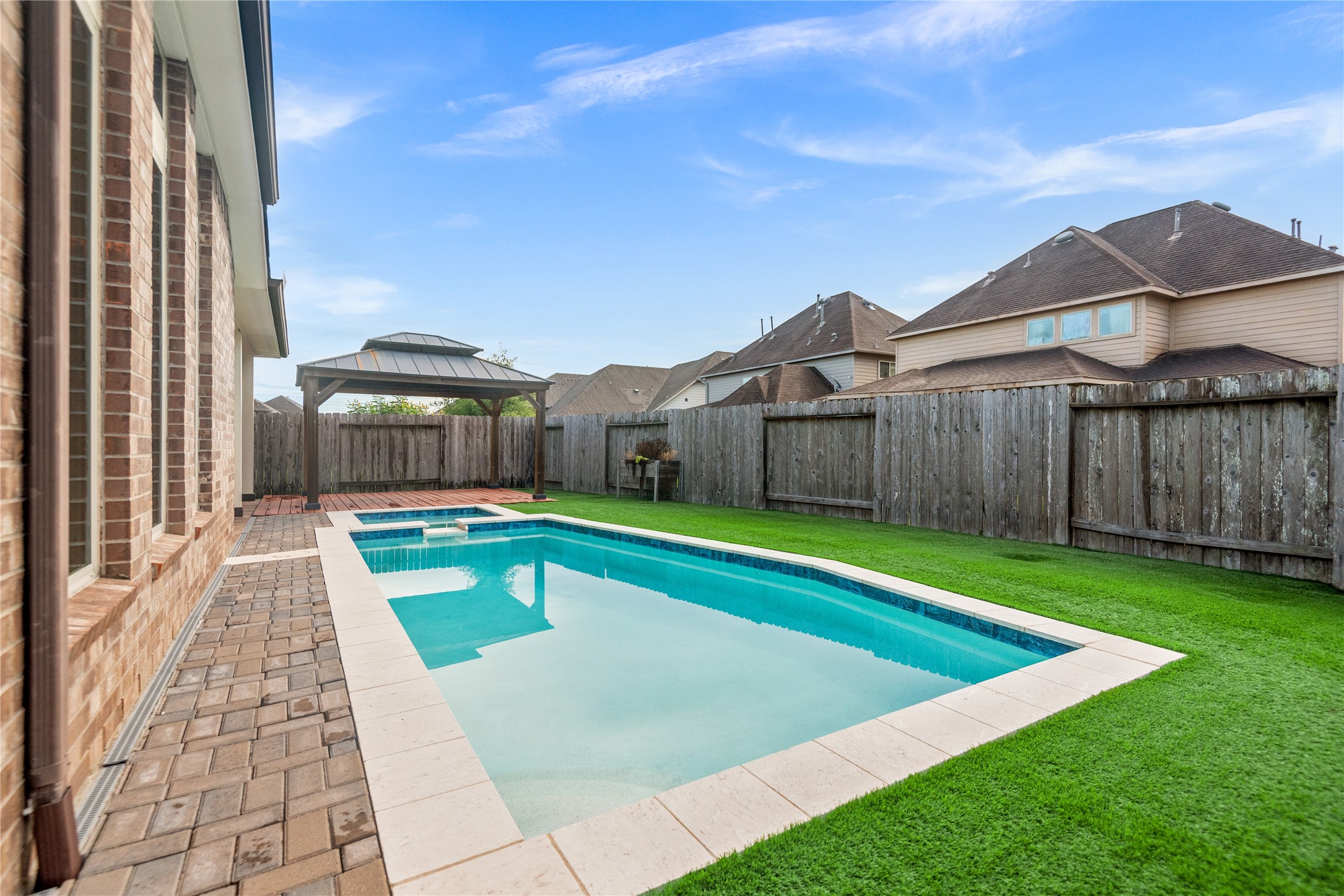 4804 Ladona Court, League City, TX 77573
