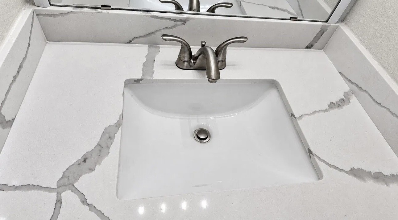 NEW QUARTZ COUNTERTOPS