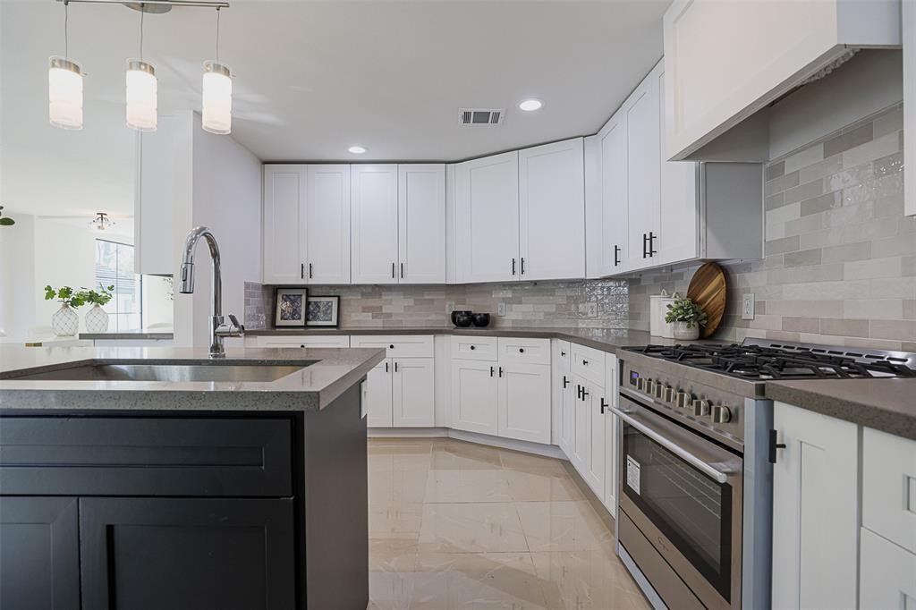 5614 Indian Circle, Houston, TX 77056