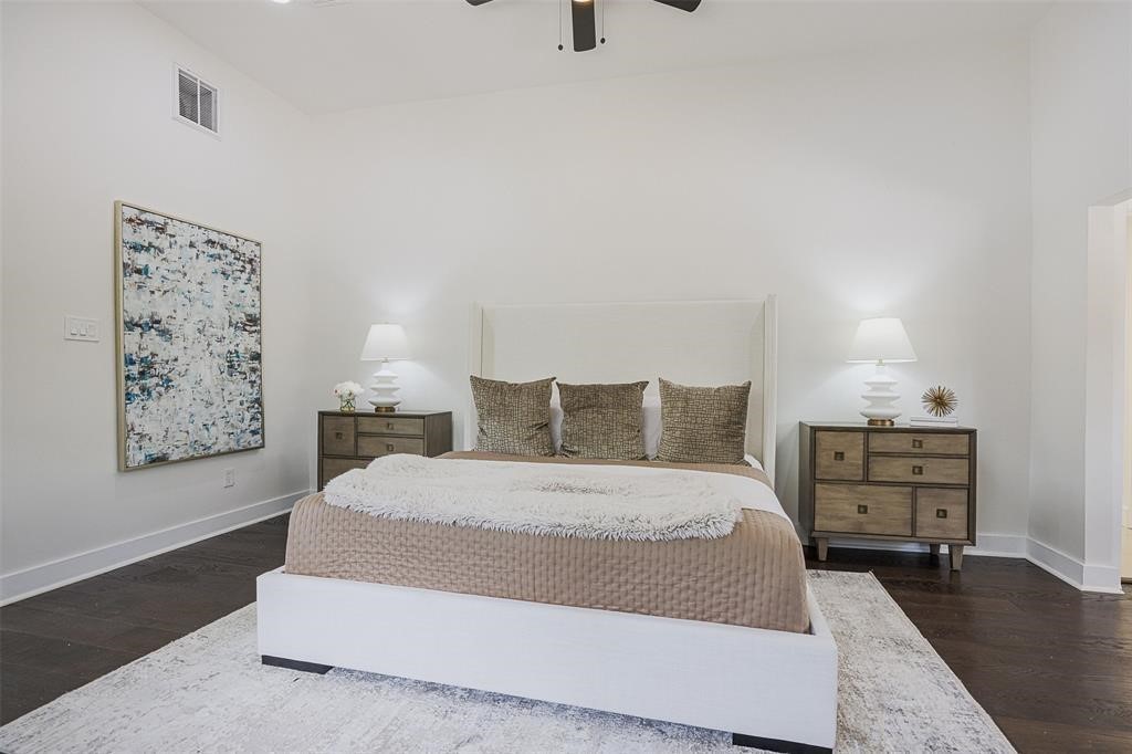 5614 Indian Circle, Houston, TX 77056