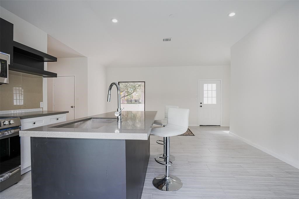 5614 Indian Circle, Houston, TX 77056