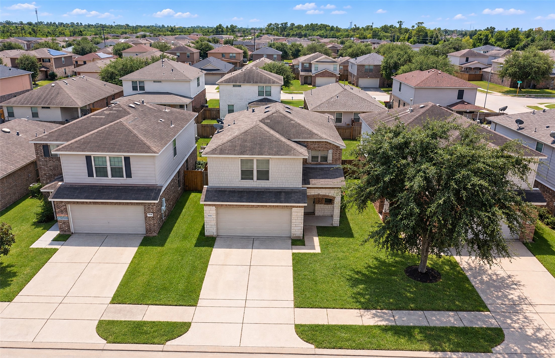 16510 Mandate Drive, Houston, TX 77049 16510 Mandate Drive, Houston, TX 77049