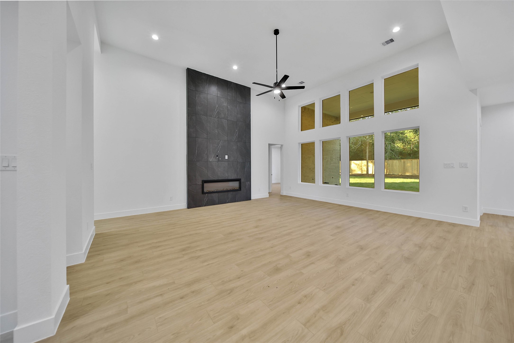 352 Louvenia Court, Pinehurst, TX 77362
