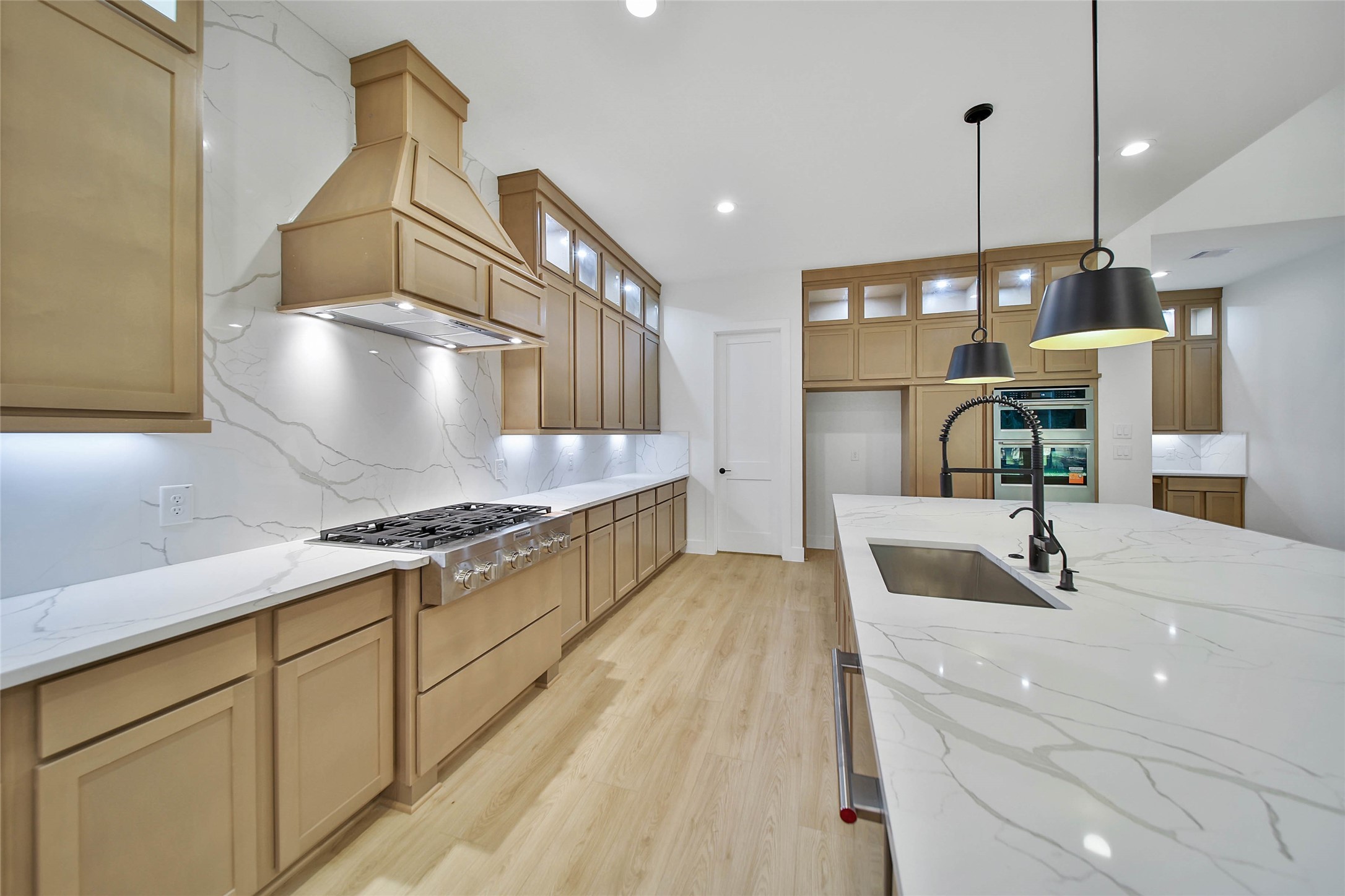 352 Louvenia Court, Pinehurst, TX 77362