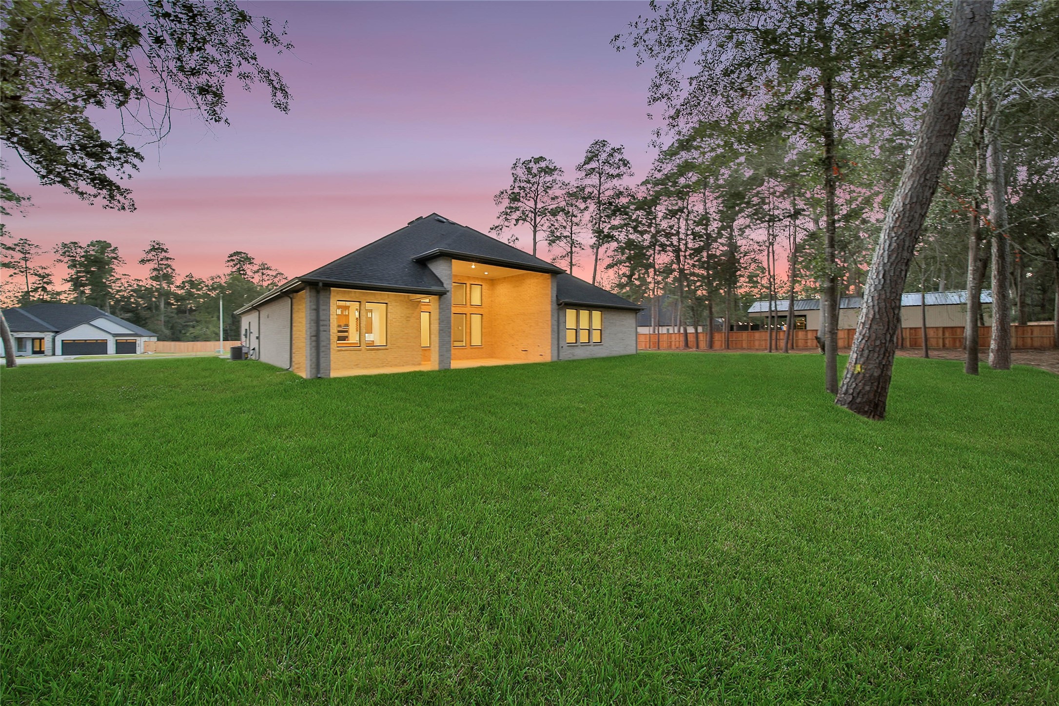 352 Louvenia Court, Pinehurst, TX 77362