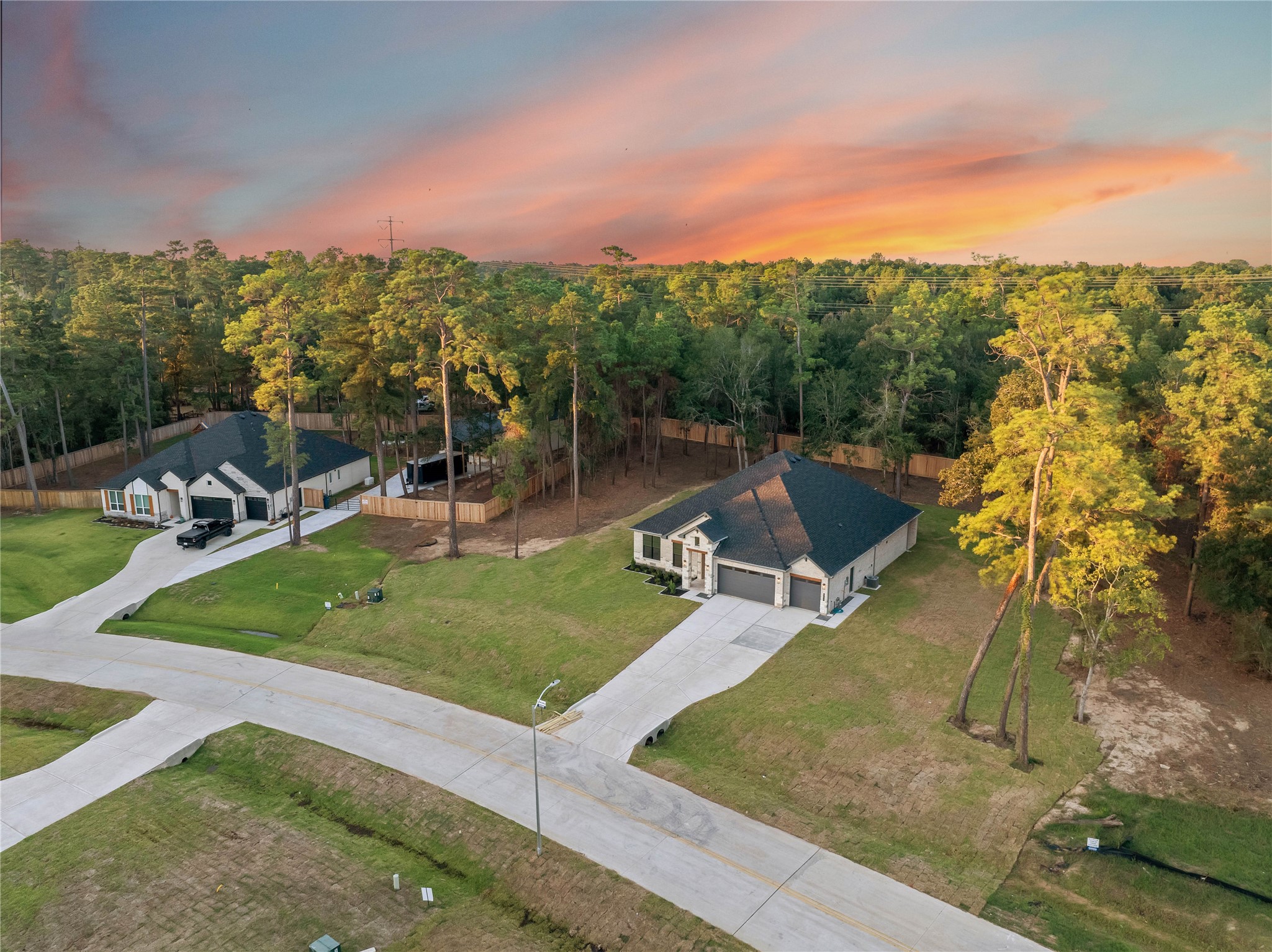 352 Louvenia Court, Pinehurst, TX 77362