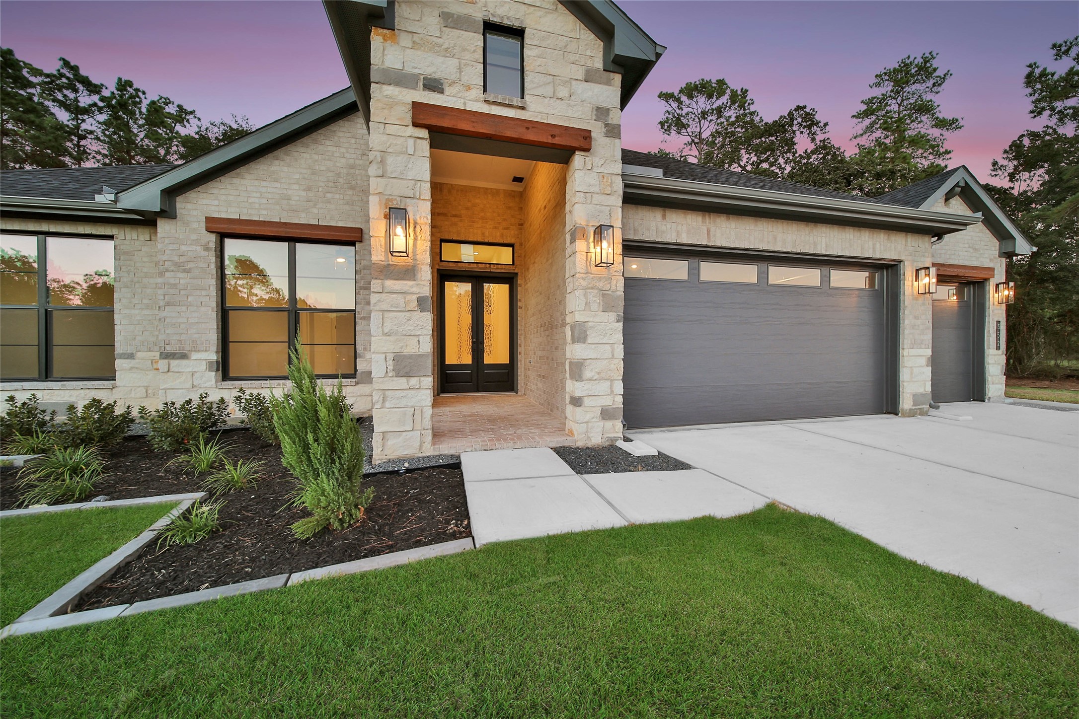 352 Louvenia Court, Pinehurst, TX 77362