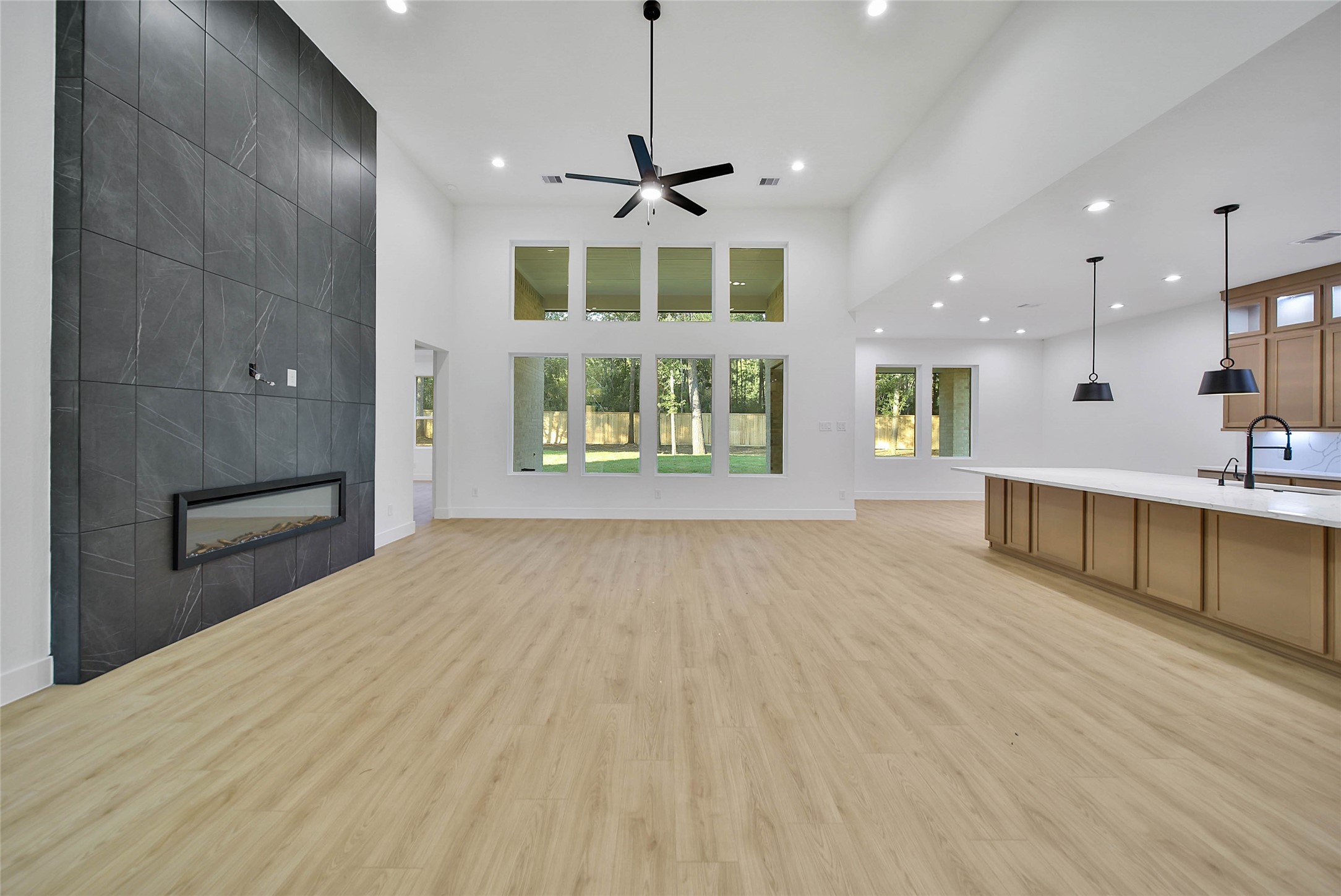 352 Louvenia Court, Pinehurst, TX 77362