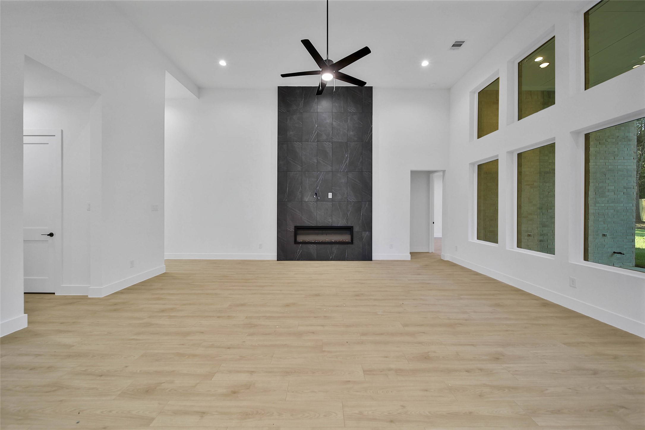 352 Louvenia Court, Pinehurst, TX 77362