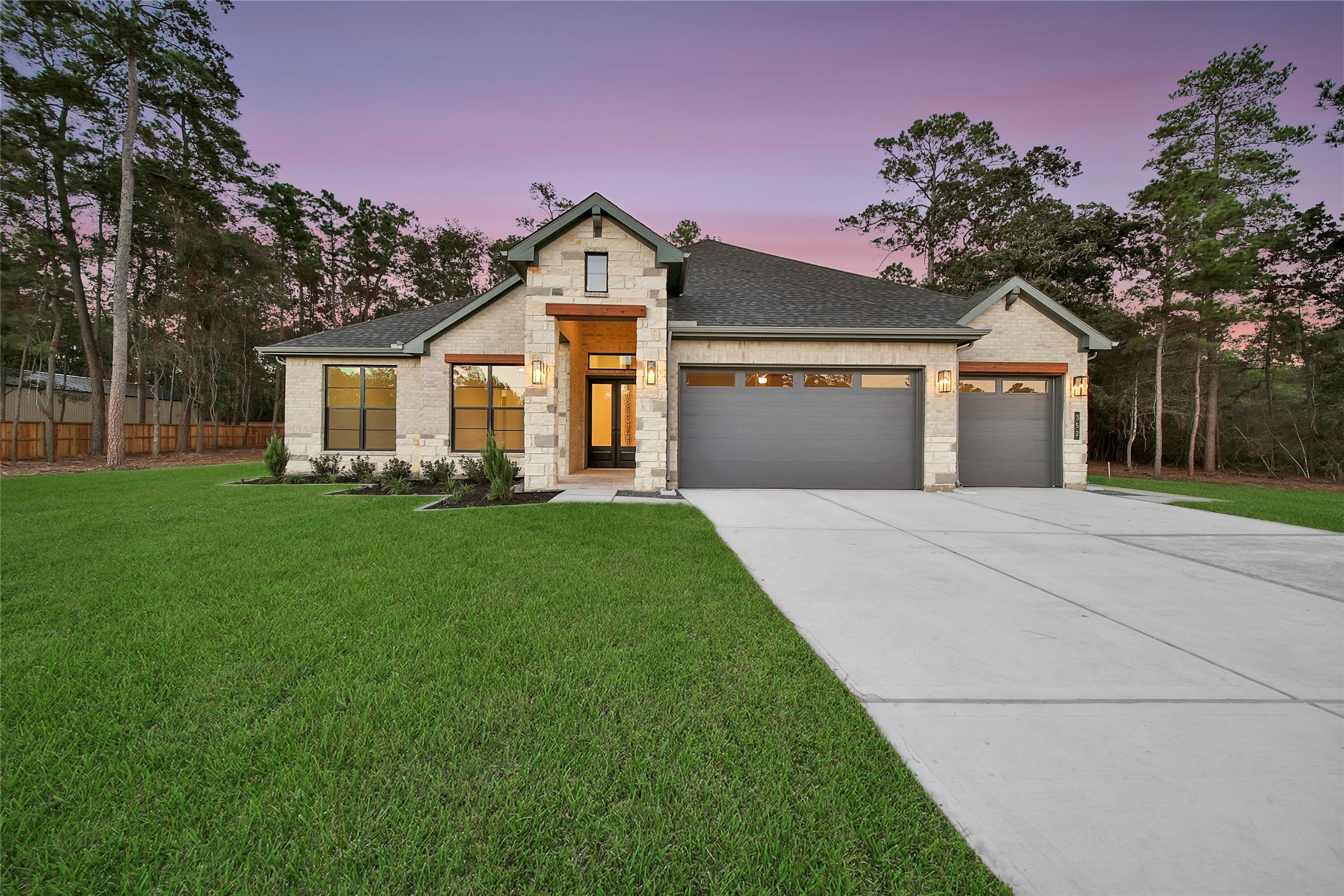 352 Louvenia Court, Pinehurst, TX 77362