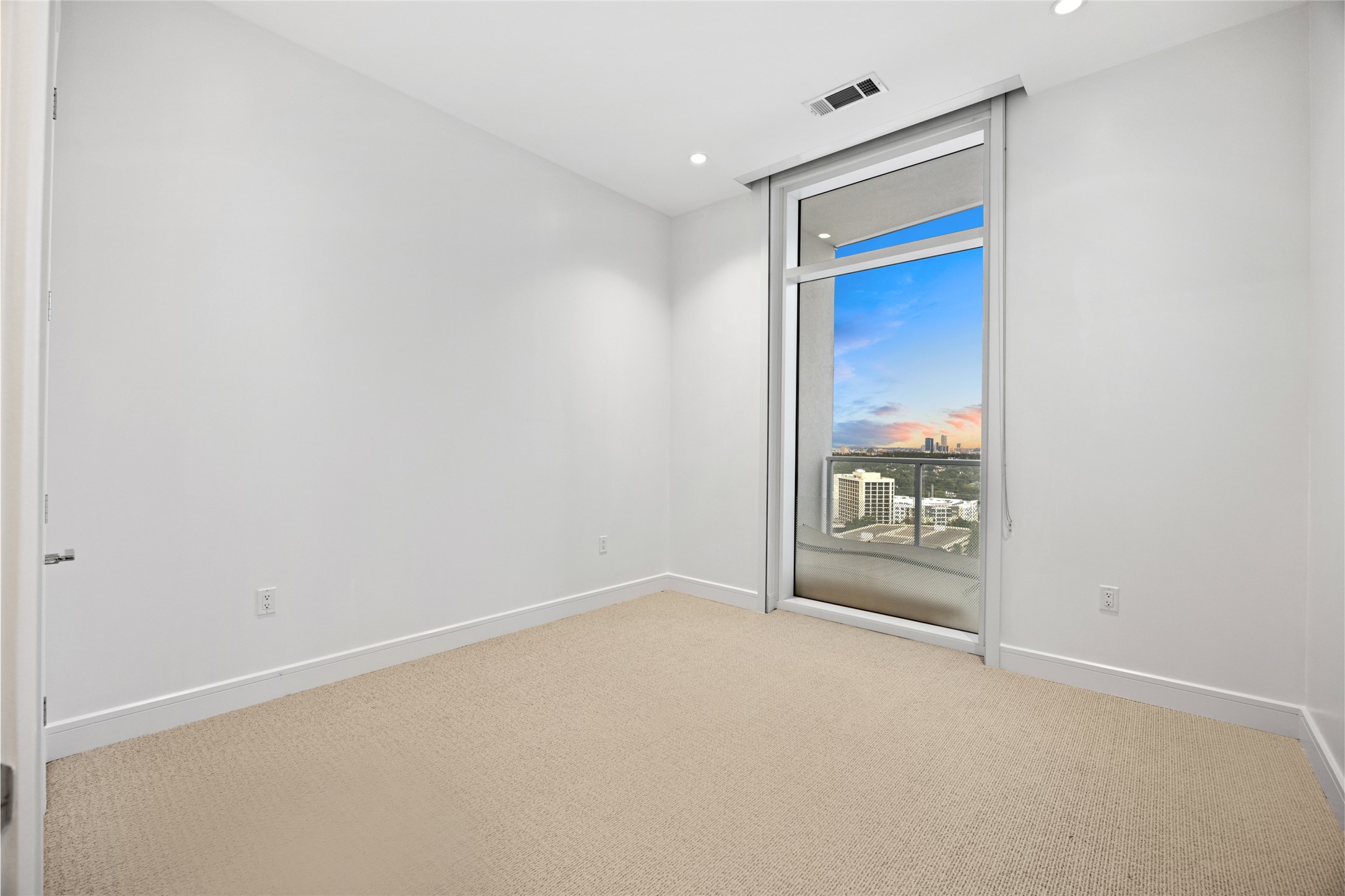4521 San Felipe Street, #1903, Houston, TX 77027
