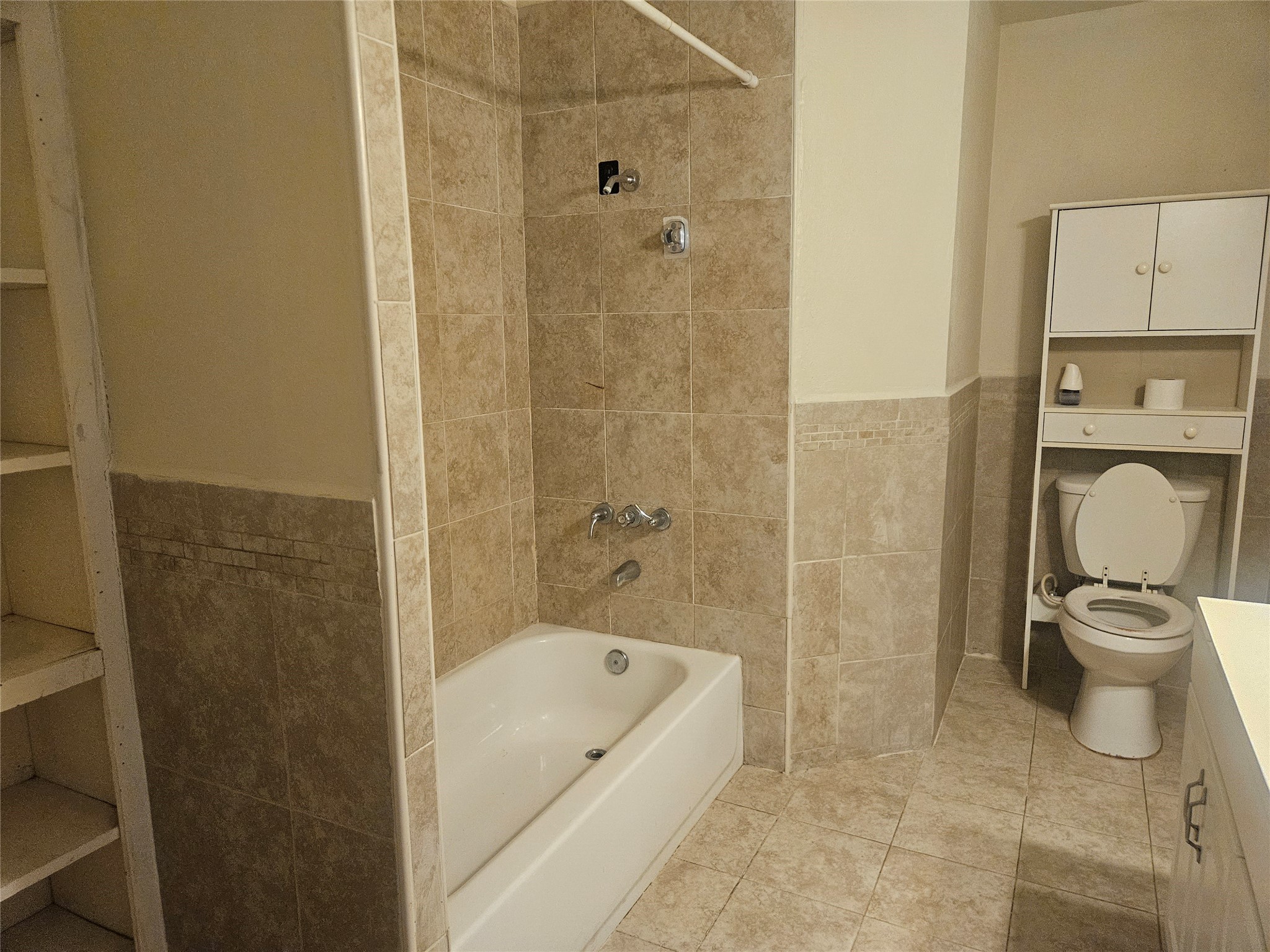 1219 Bernard Avenue, Rosenberg, TX 77471