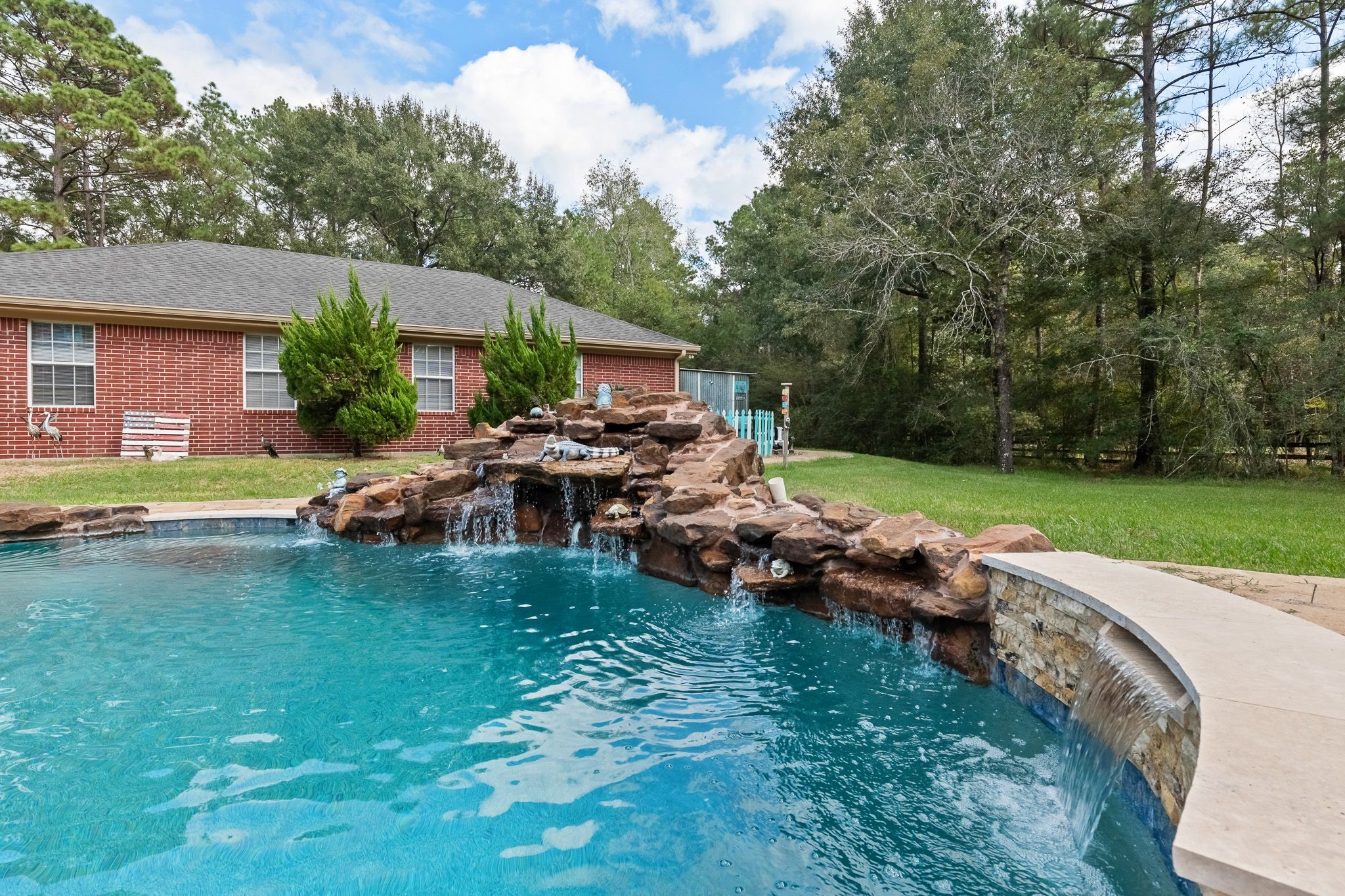 1702 Country Creek Court, Magnolia, TX 77354
