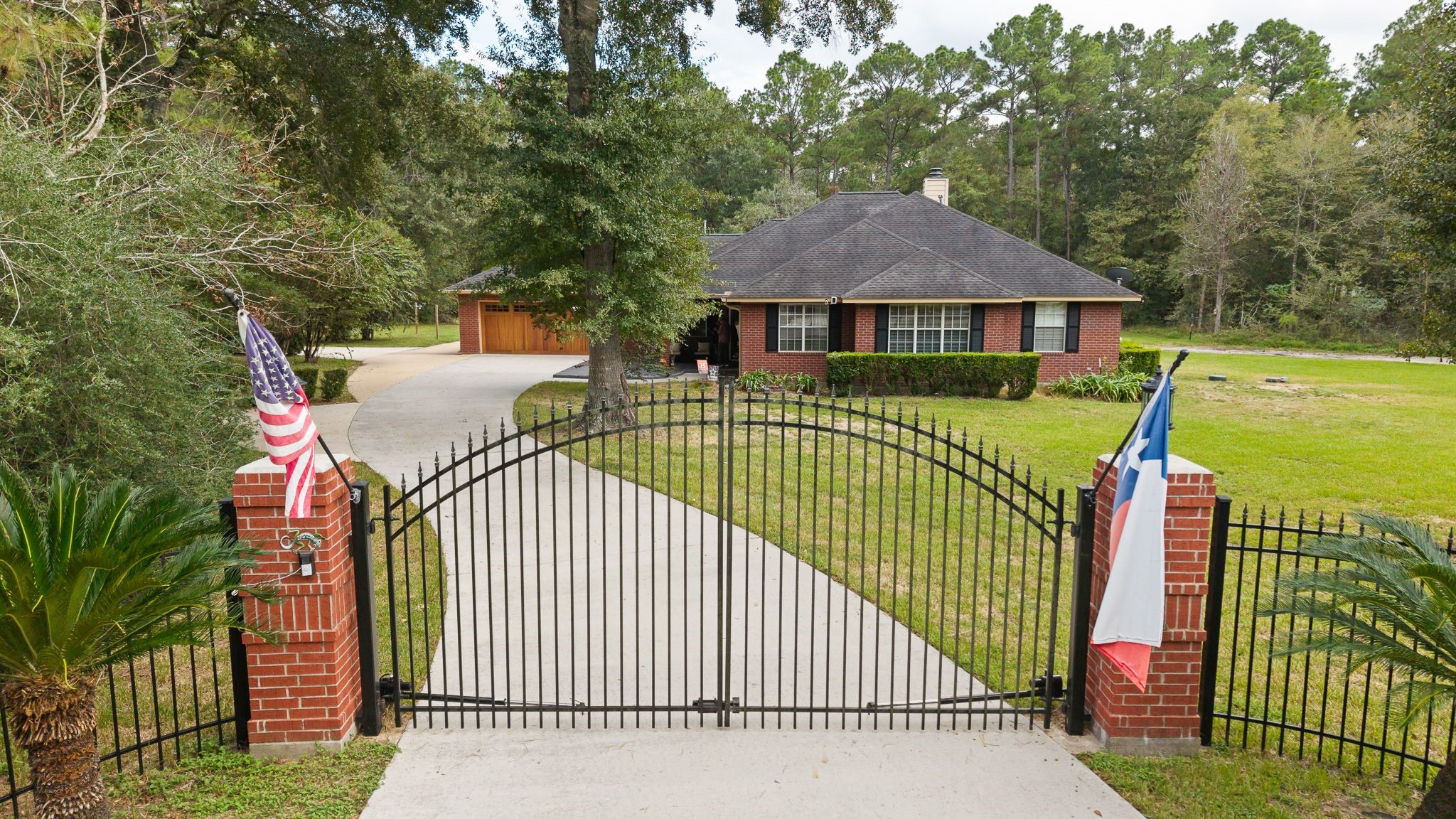 1702 Country Creek Court, Magnolia, TX 77354 1702 Country Creek Court, Magnolia, TX 77354