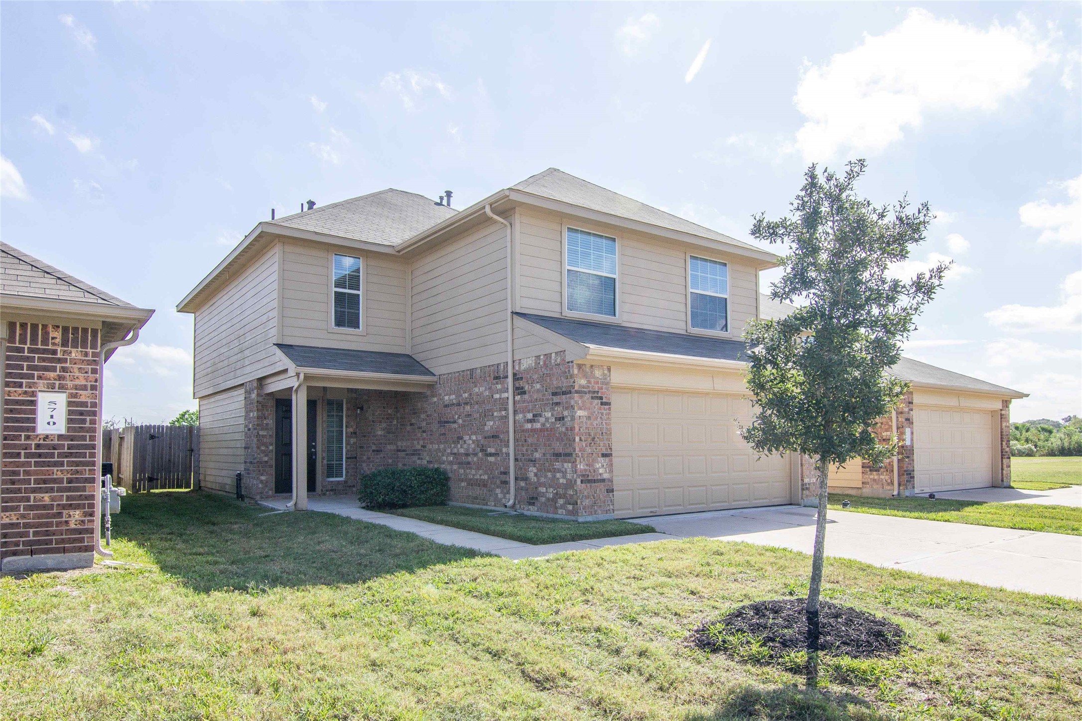 5706 South Brenwood Drive, Katy, TX 77449 5706 South Brenwood Drive, Katy, TX 77449