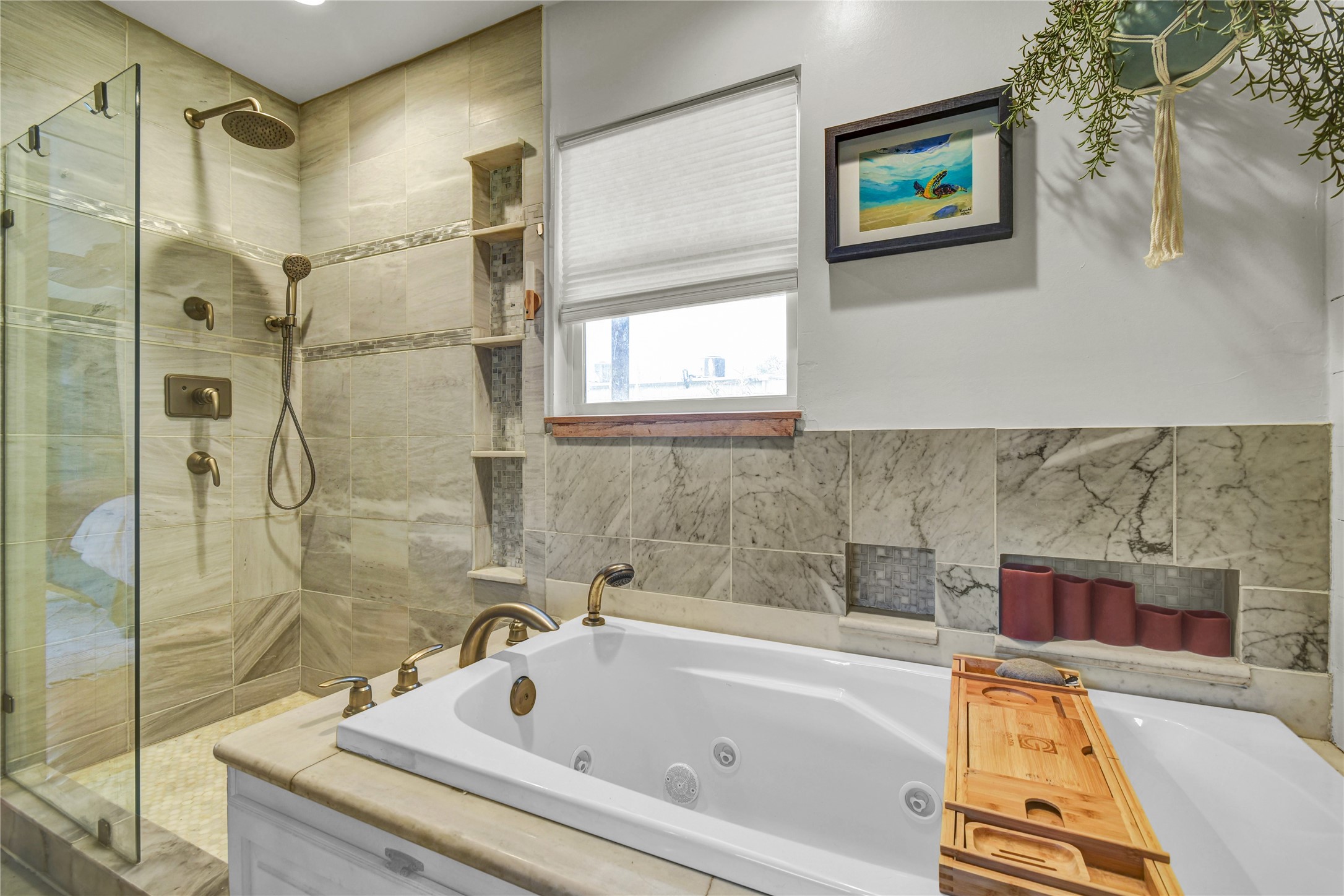 428 S Lazy Lane, Clute, TX 77531