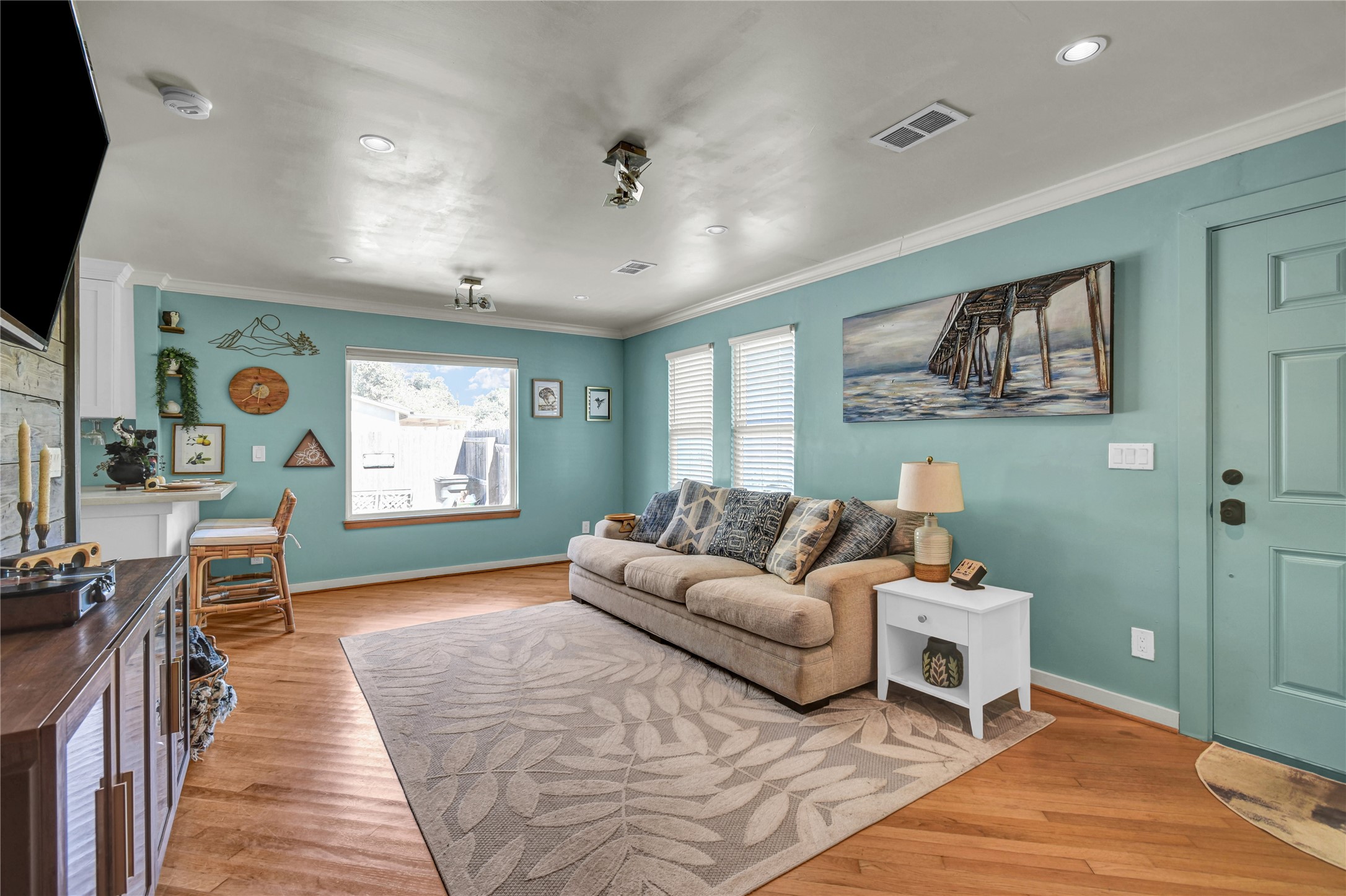 428 S Lazy Lane, Clute, TX 77531