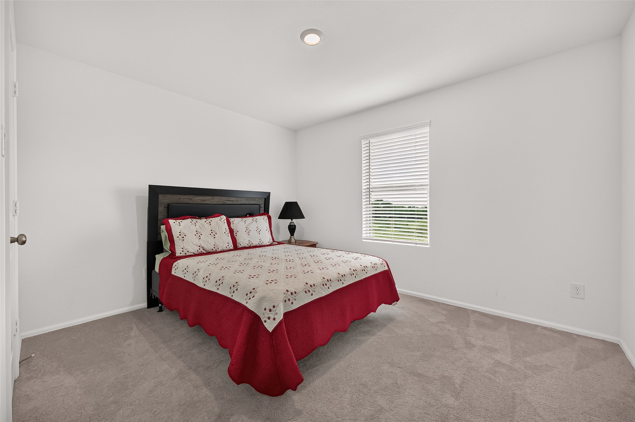 Upstairs bedroom 2