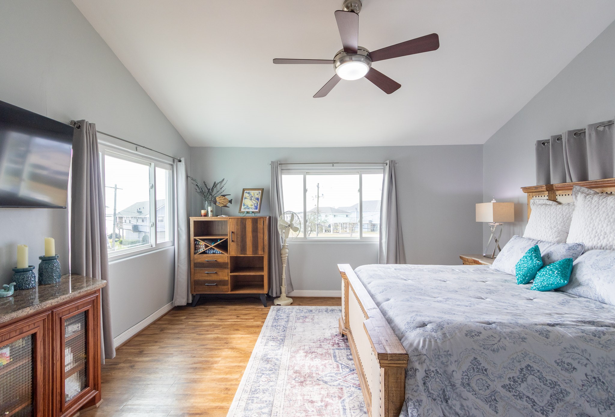 2414 Avenue P, San Leon, TX 77539