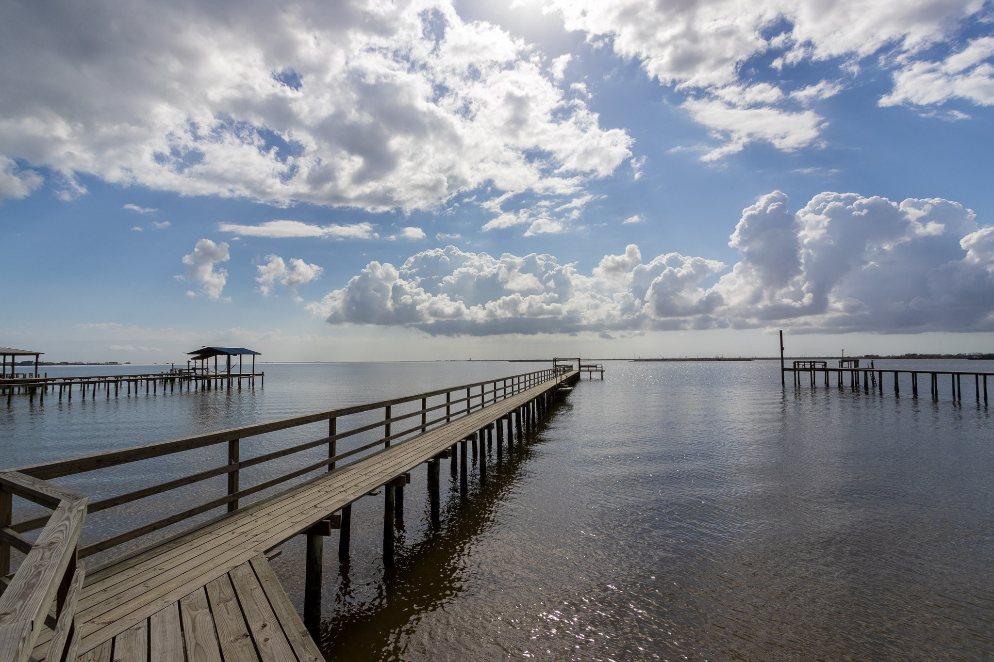 Private pier that only 5 properties share.