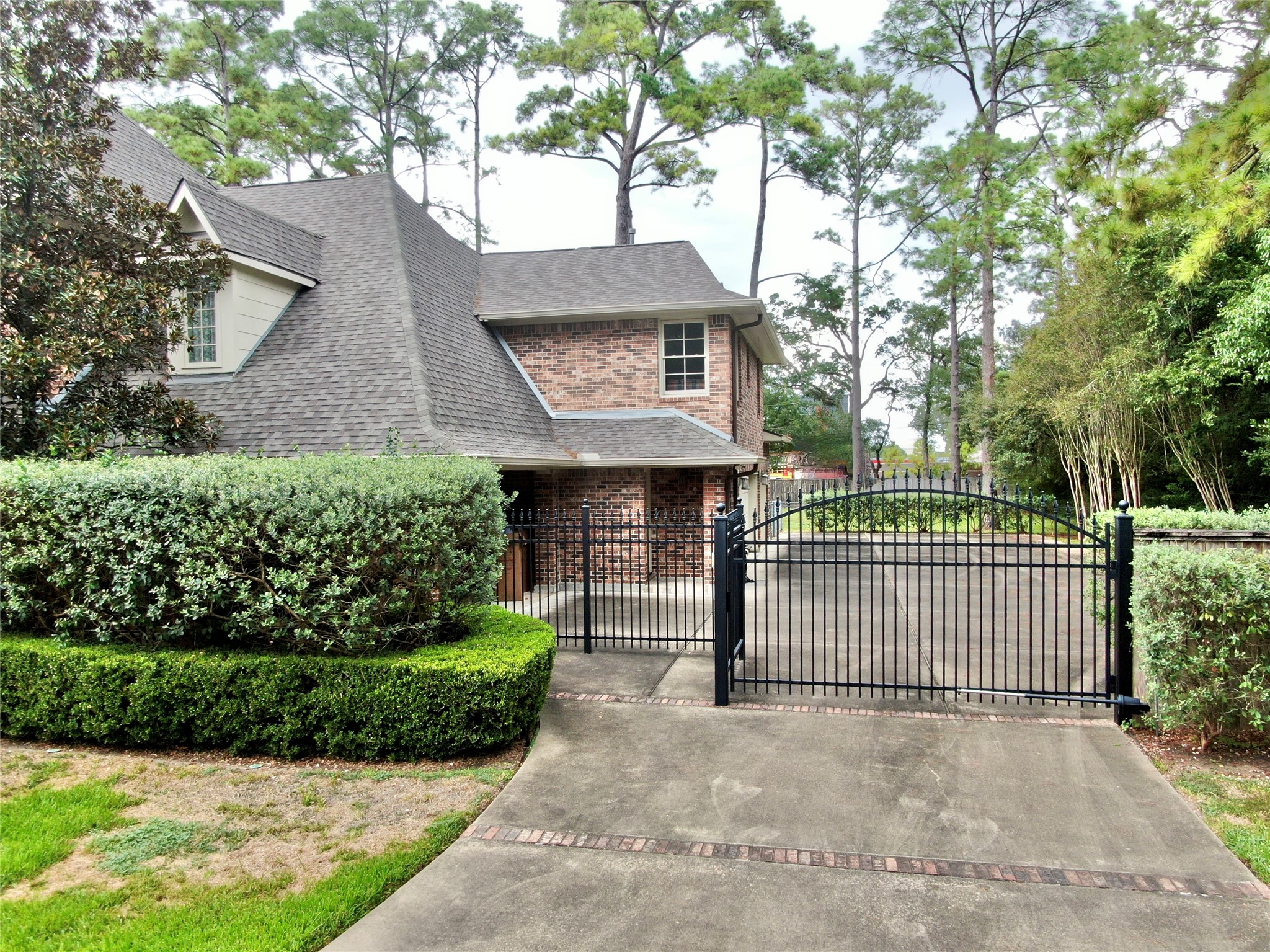 11530 N Lou Al Drive, Houston, TX 77024