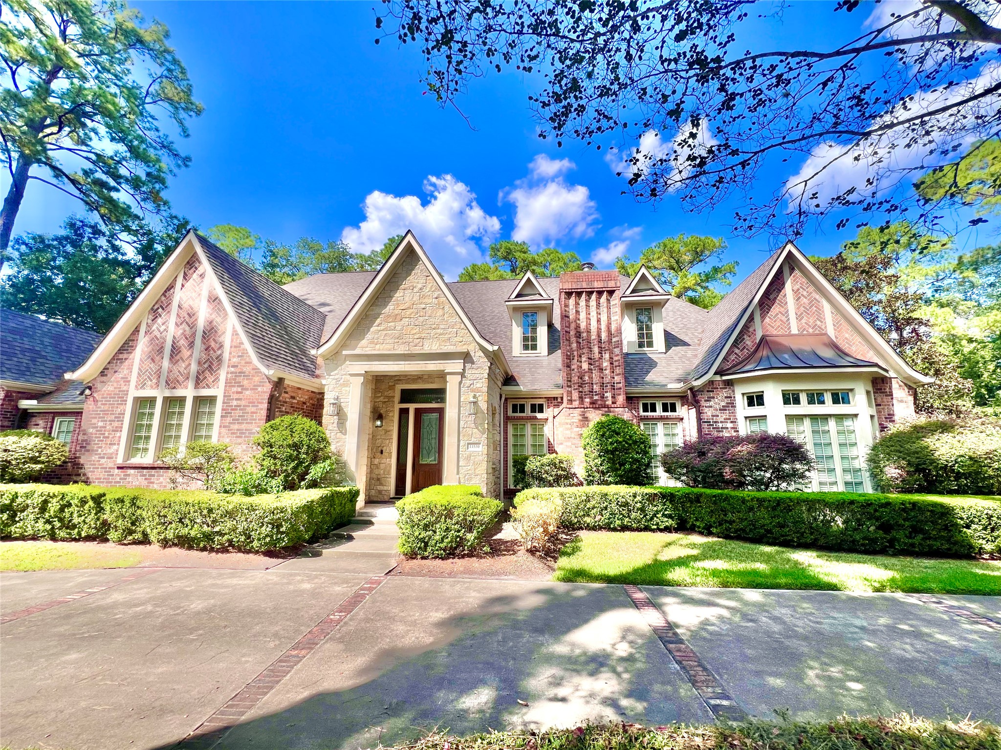 11530 N Lou Al Drive, Houston, TX 77024