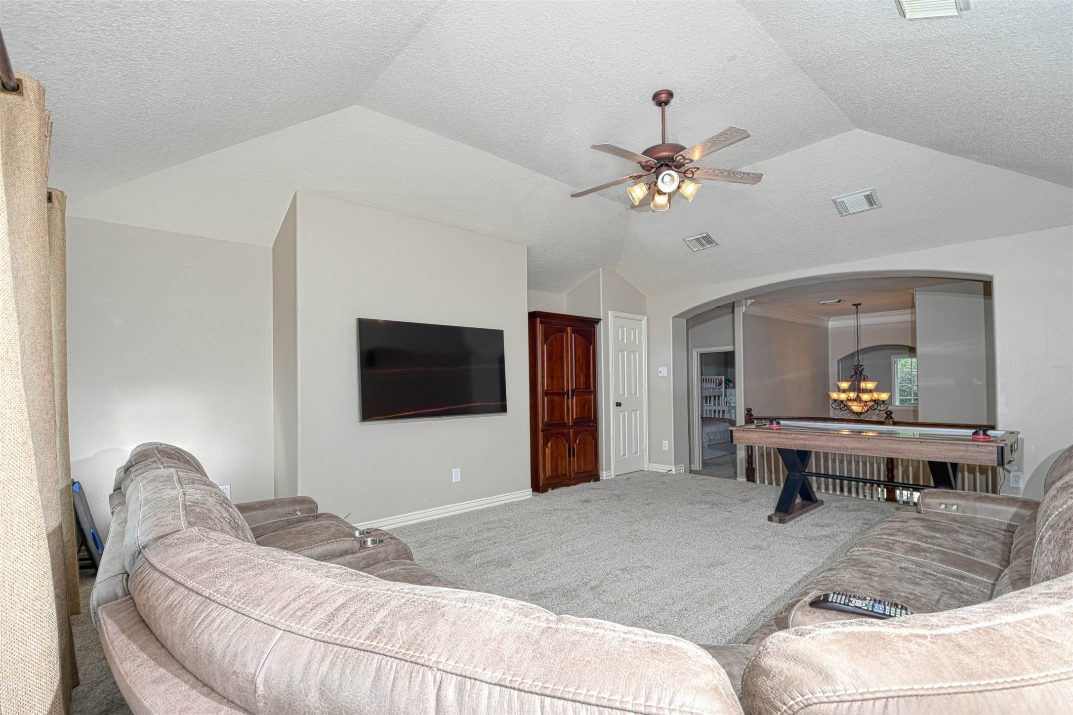 15 E Scribewood Circle, Montgomery, TX 77382