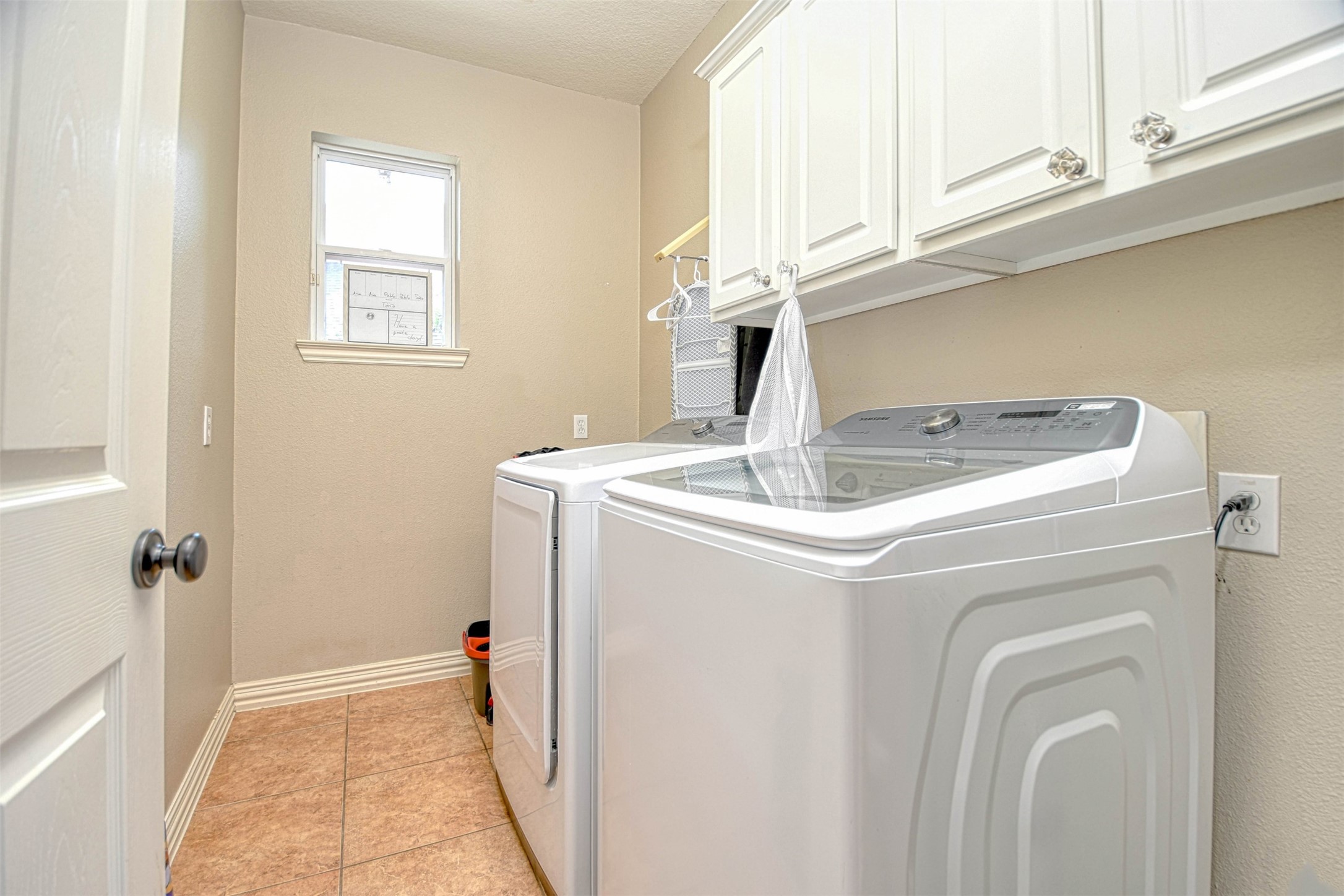 15 E Scribewood Circle, Montgomery, TX 77382