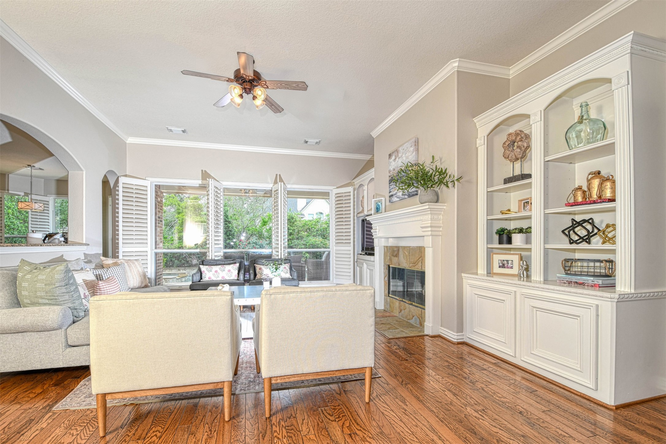 15 E Scribewood Circle, Montgomery, TX 77382