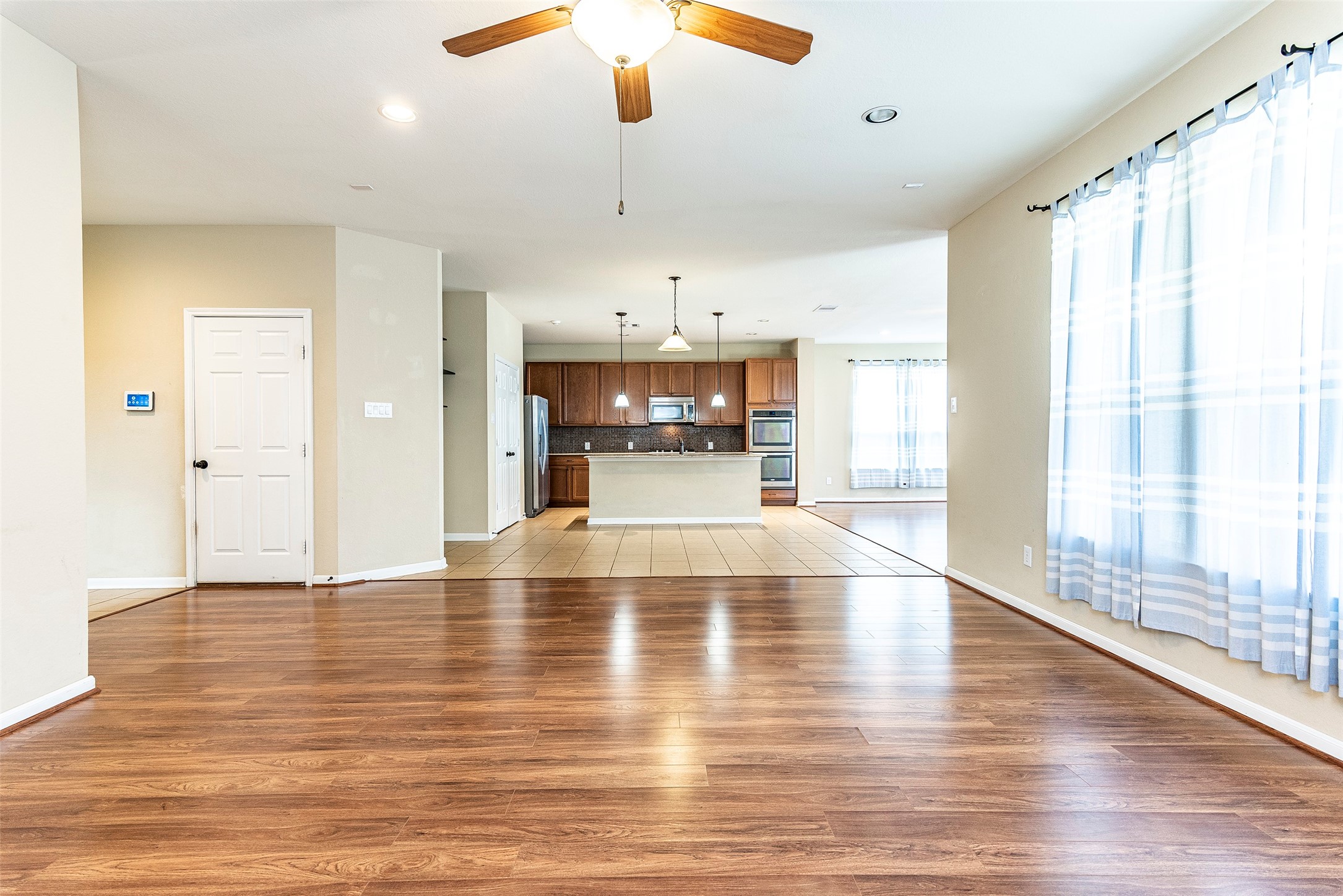 2833 Mezzomonte Lane, League City, TX 77573