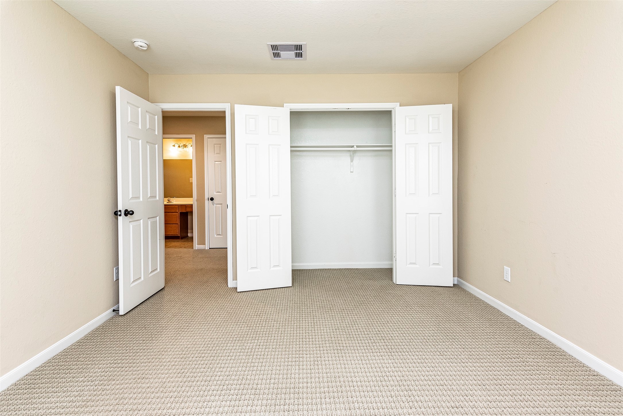 2833 Mezzomonte Lane, League City, TX 77573